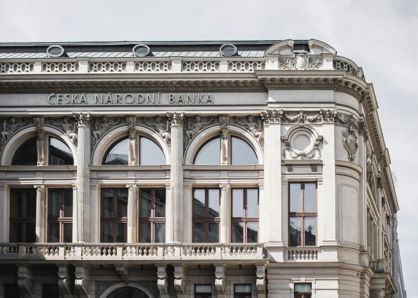 Why Crypto-Friendly Banks Are Vital For The Future Of Cryptocurrency