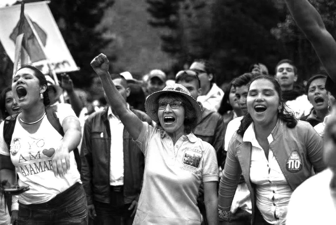 La population fête sa victoire: le projet de mégamine d’or a été balayé dans les urnes. Photo: Viviana Sánchez