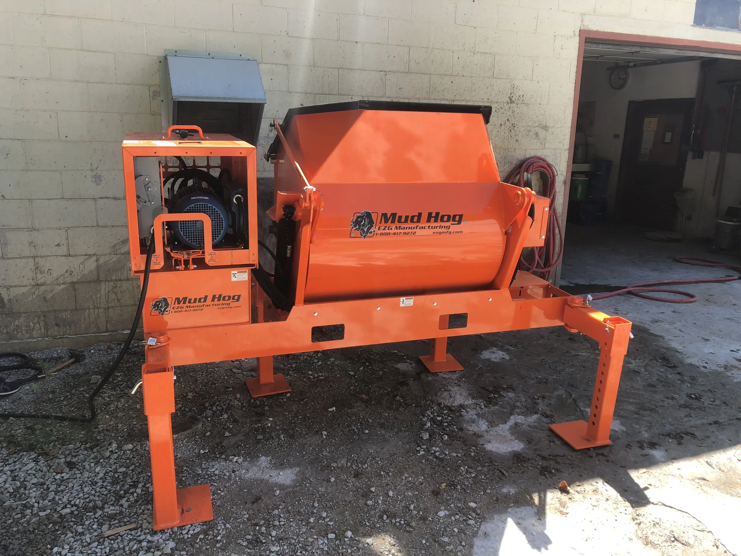 Mud Hog mixer