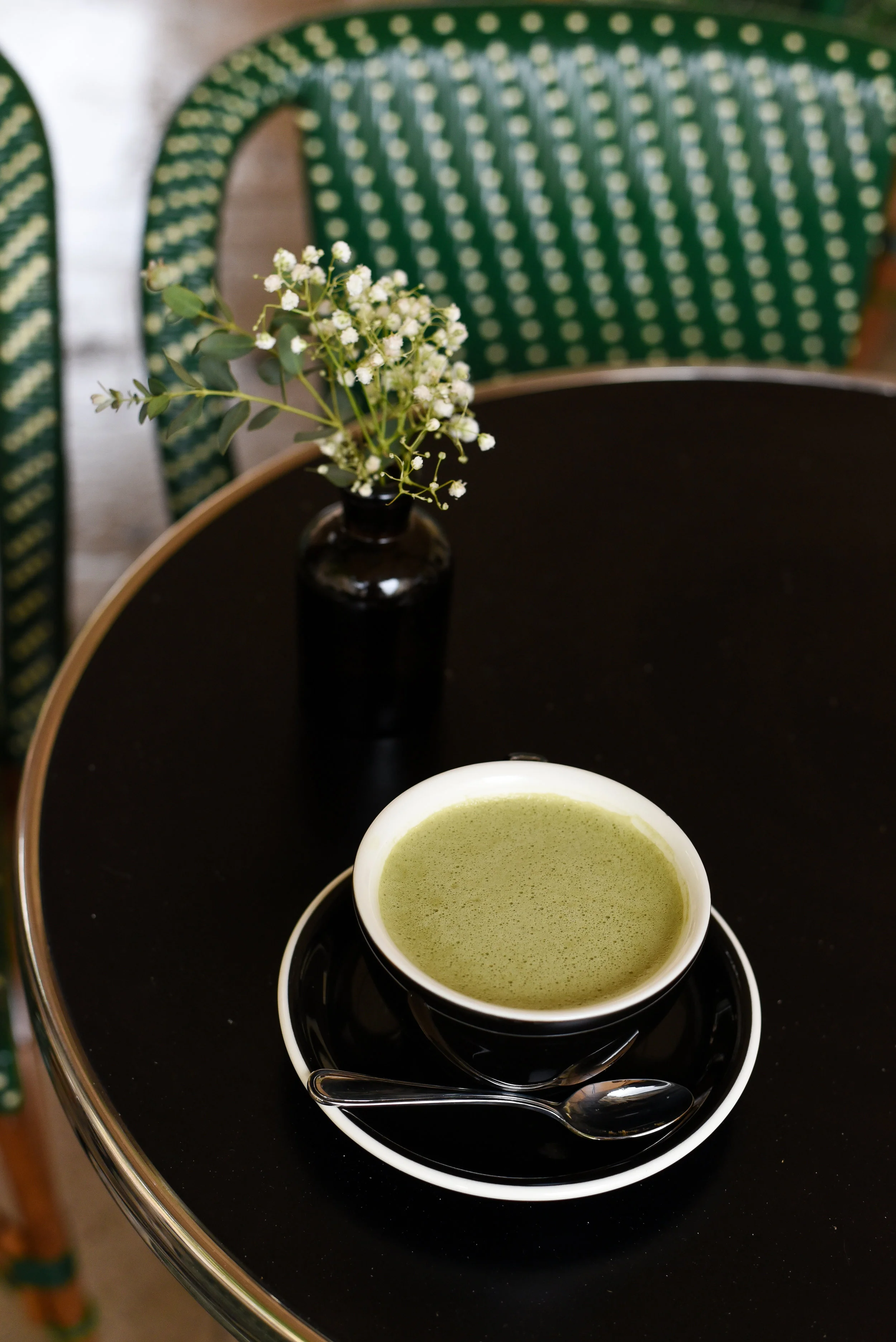 Le café du temps : shooting pour le guide aixois Love Spots, à Aix en Provence