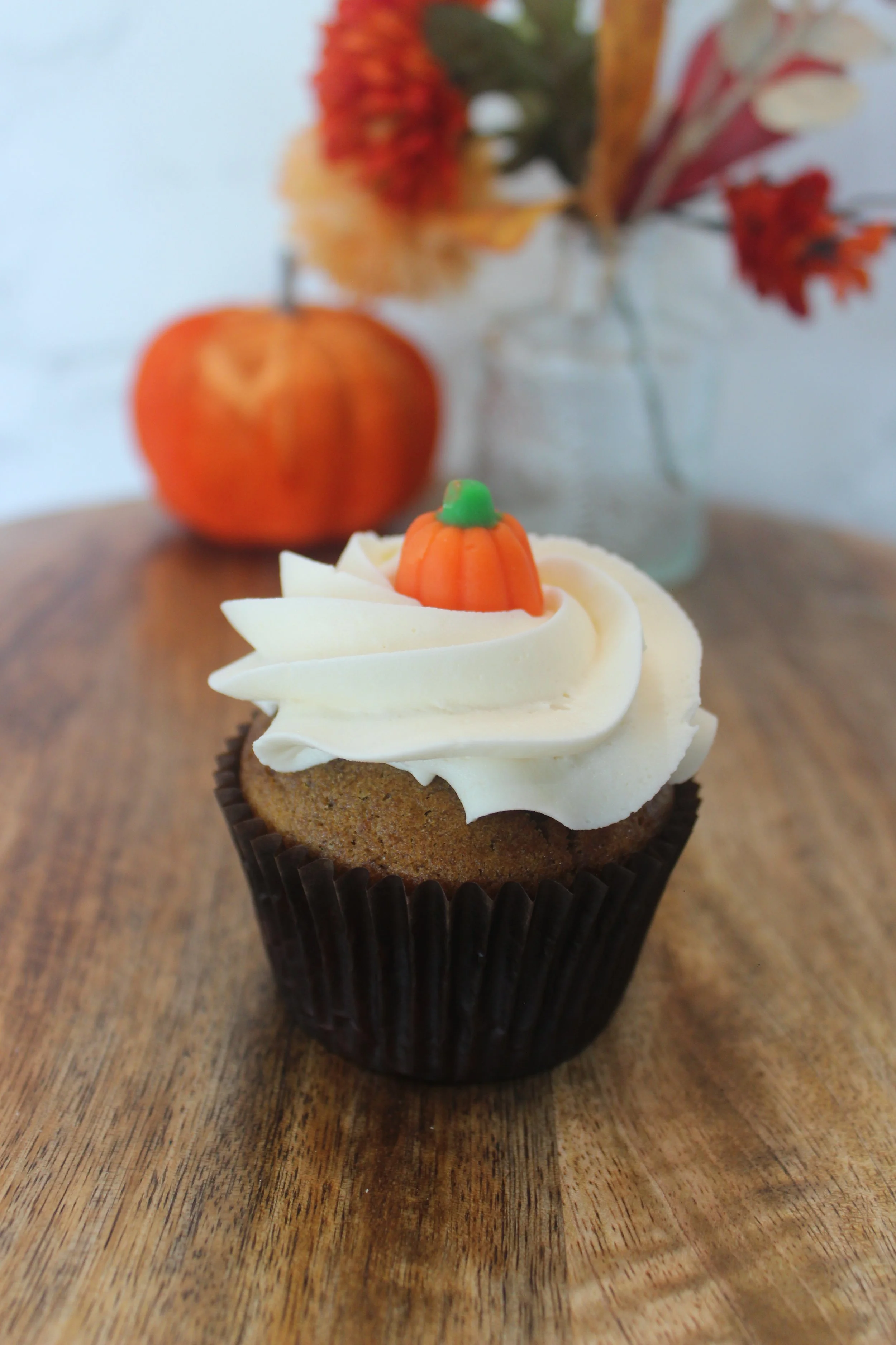 Pumpkin Spice Cream Cheese Cupcake
