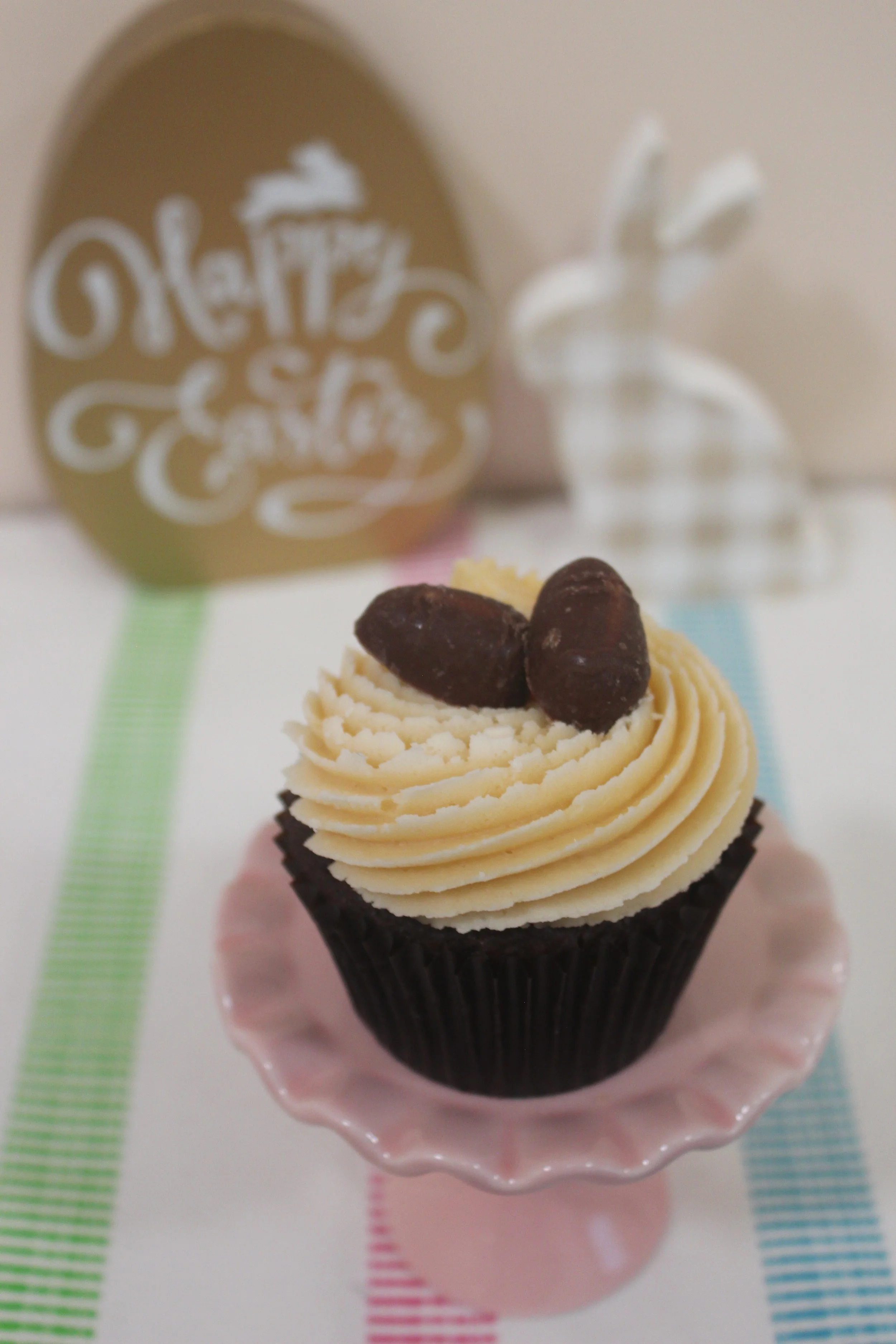 Banana Peanut Butter Cupcake