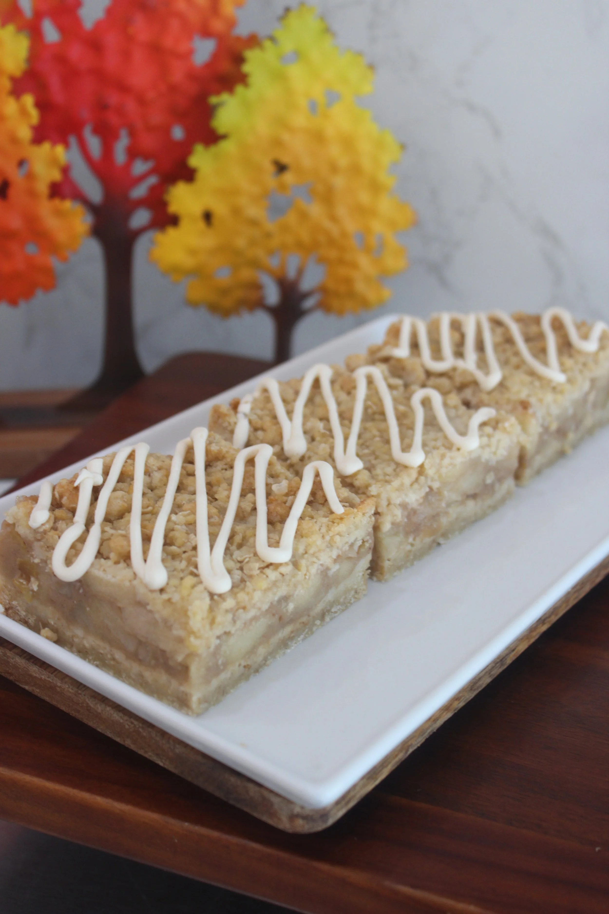 Apple Pie Crumb Bar