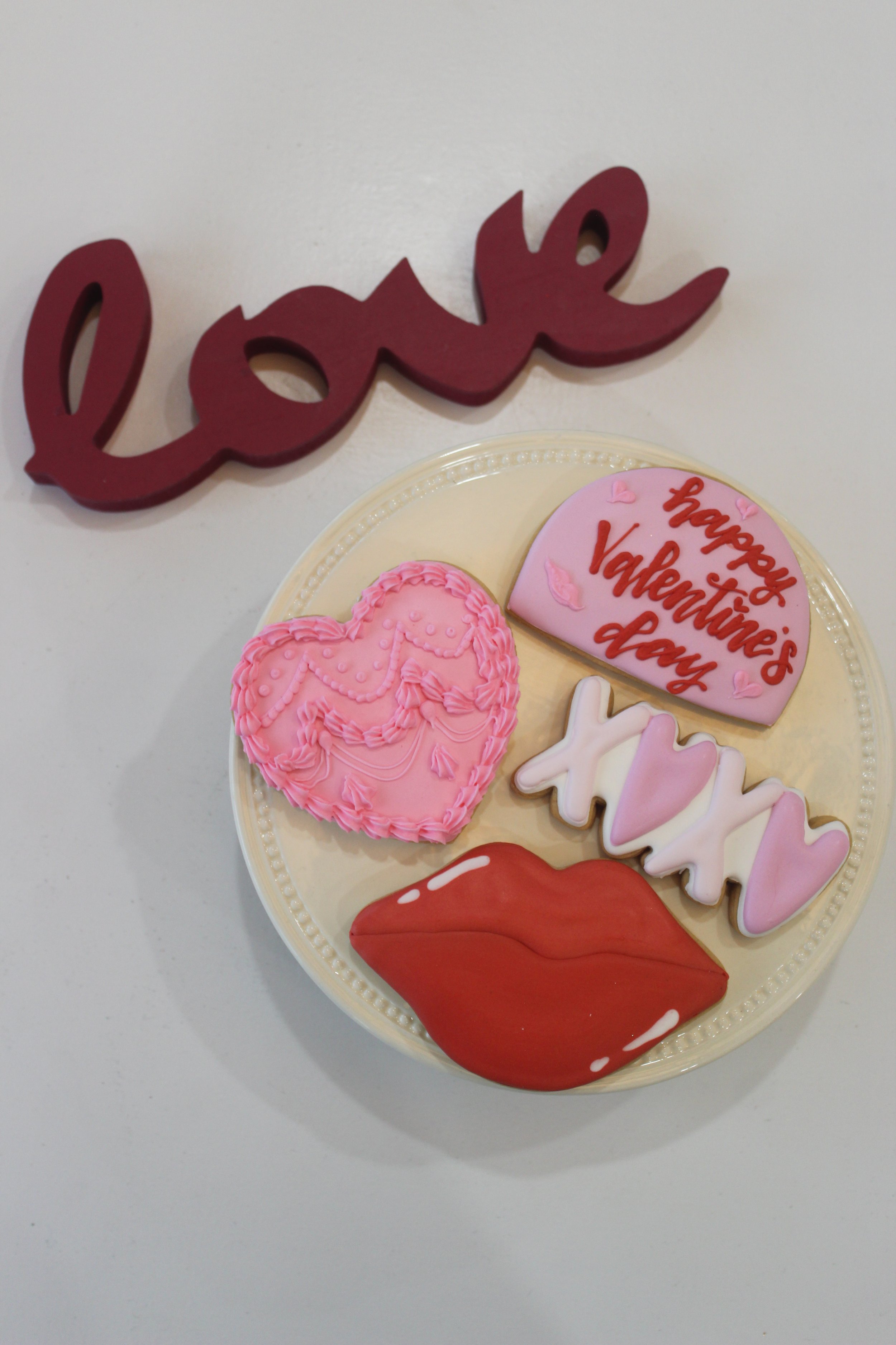 Valentines Cut Out Set