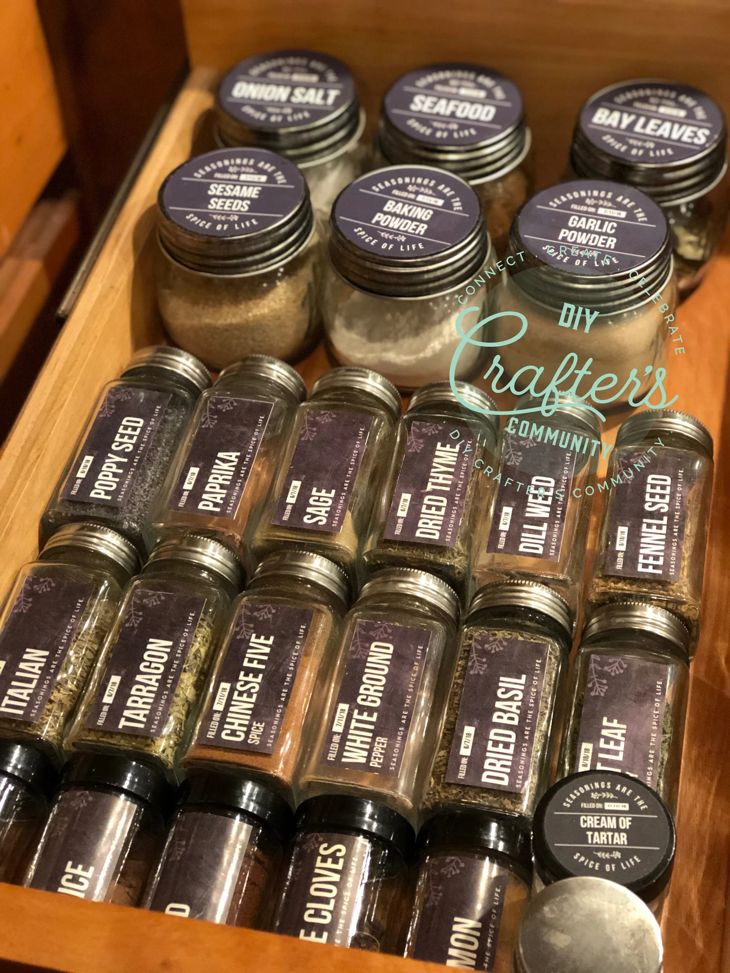 Spice Rack Makeover - Editable & Printable Labels for a beautiful spice ...