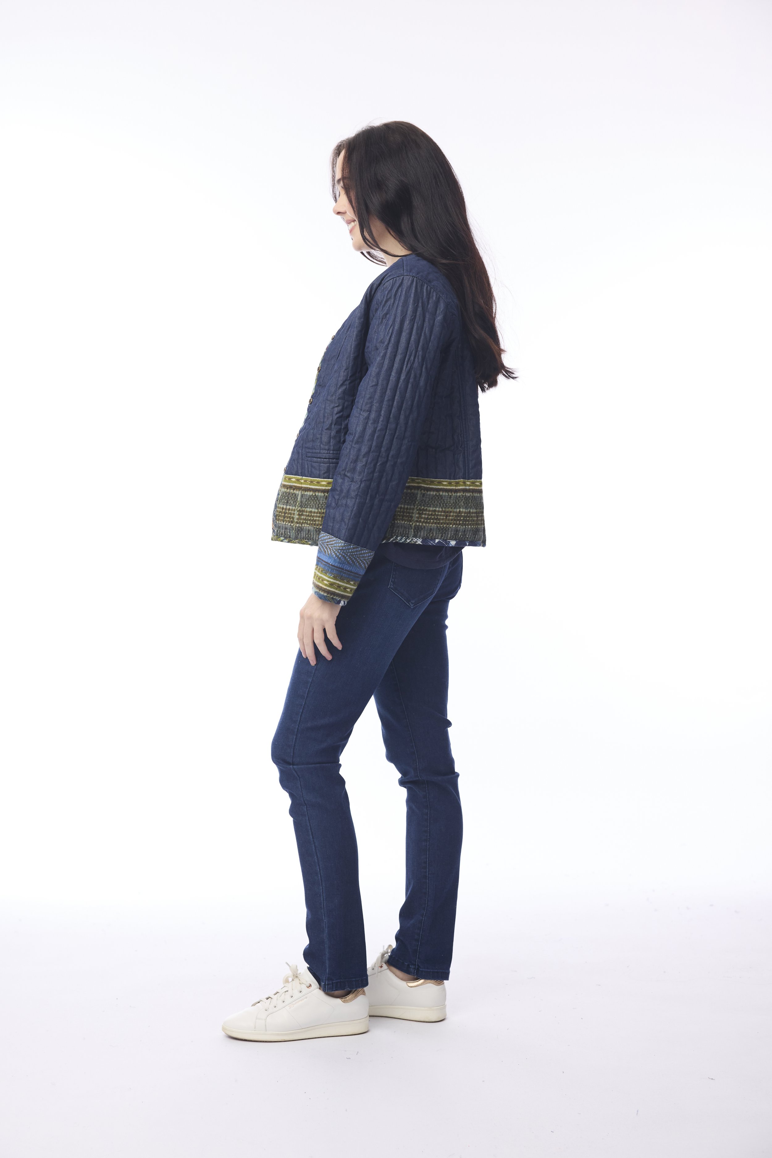 Isfahan 32474 Rev Jacket SIDE.jpg