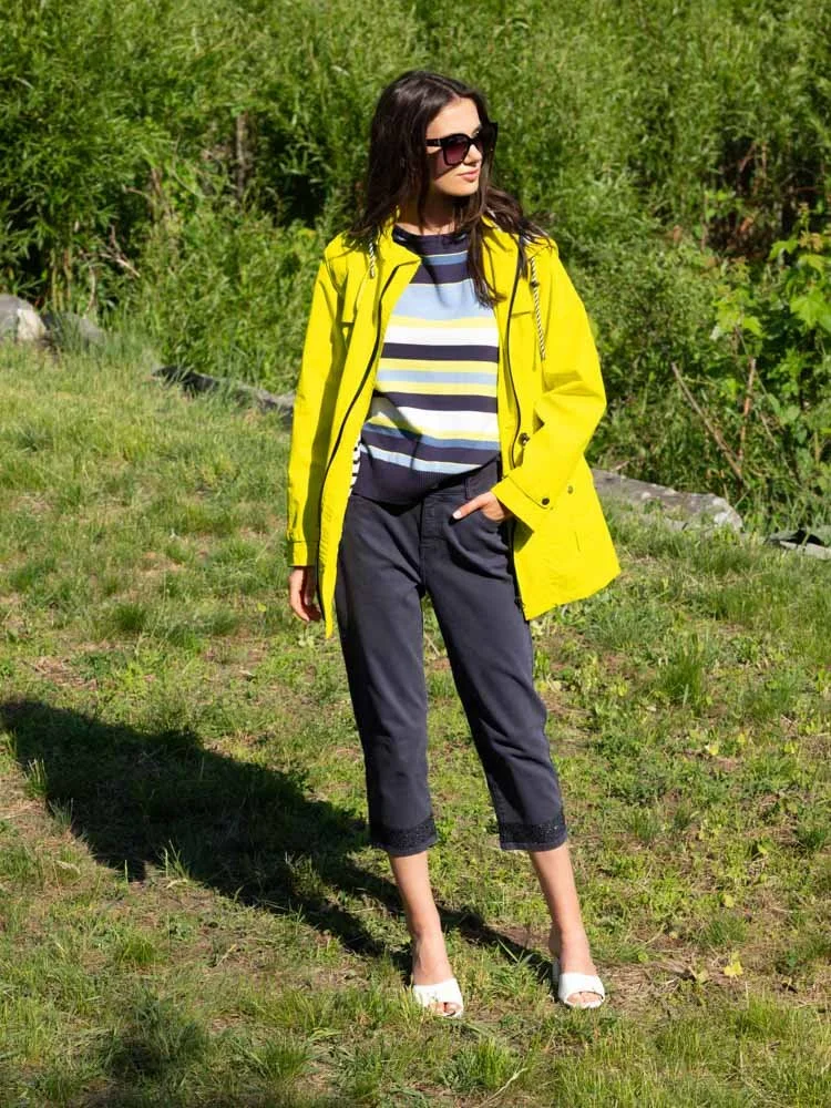 A45126_lemon(jacket)+A45535(sweater)+A45538(capris).jpg