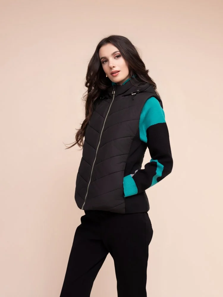 A48032_black(vest)+A48361(sweater).jpg