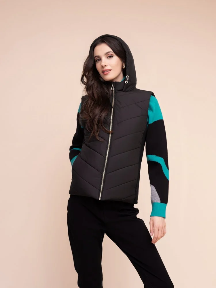 A48032_black(vest)+A48361(sweater)_1.jpg