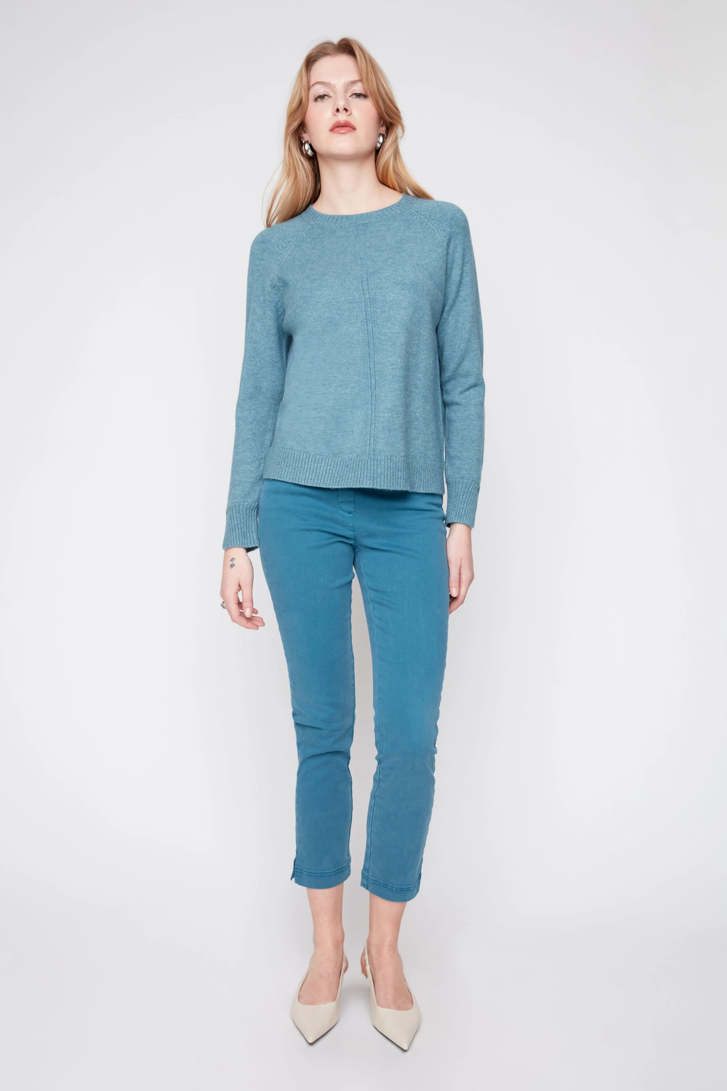 R6952-4301-HEATHER-TEATREE-1.jpg