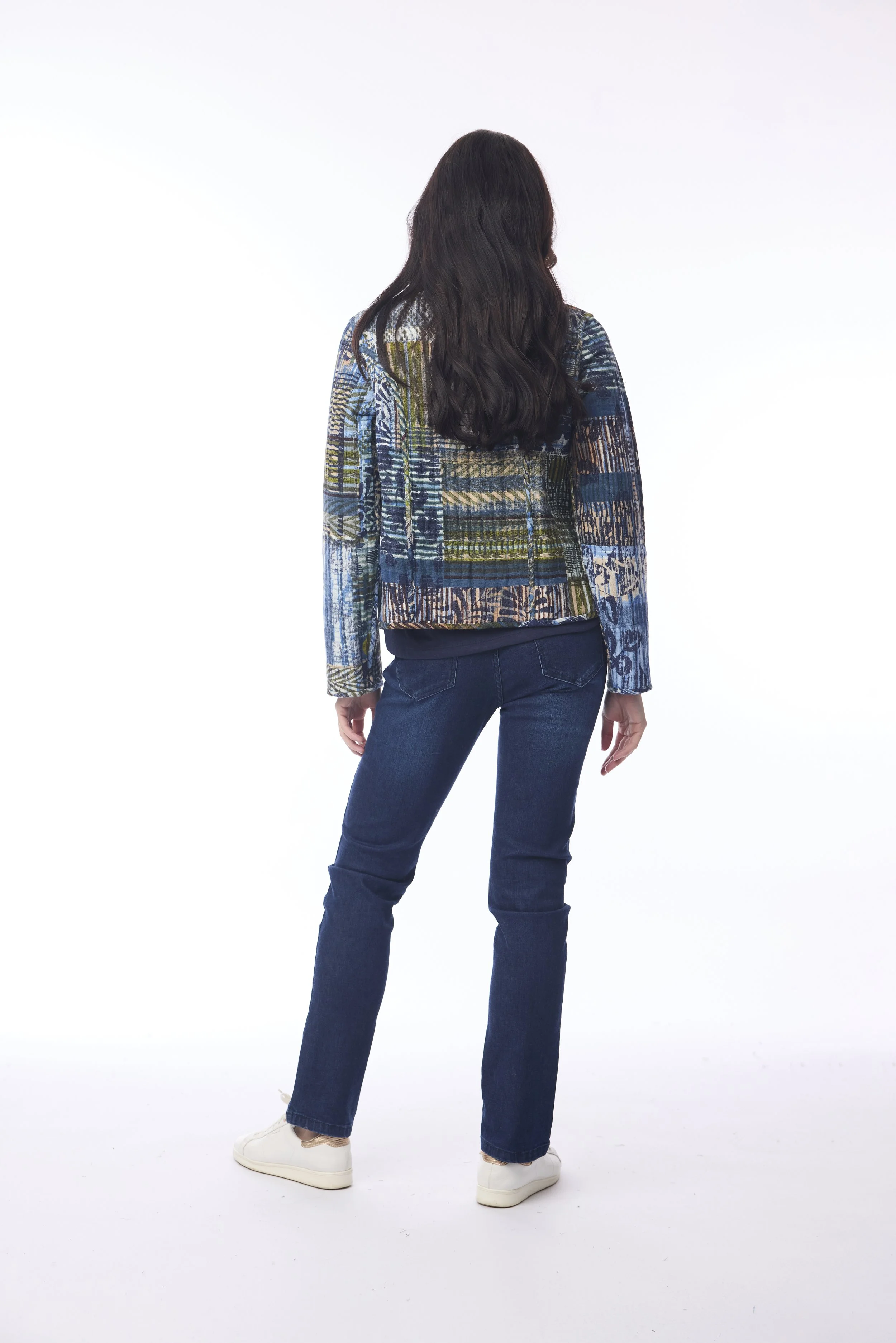 Isfahan 32474 Rev Jacket-2 BACK.jpg