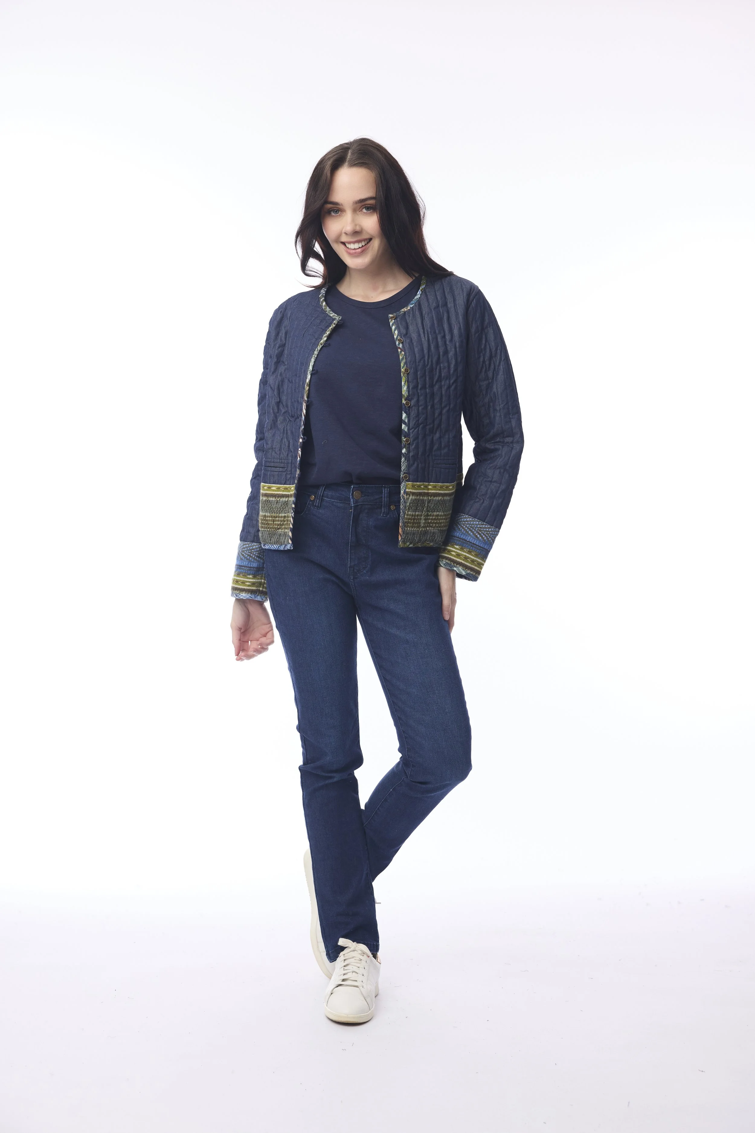 Isfahan 32474 Rev Jacket.jpg