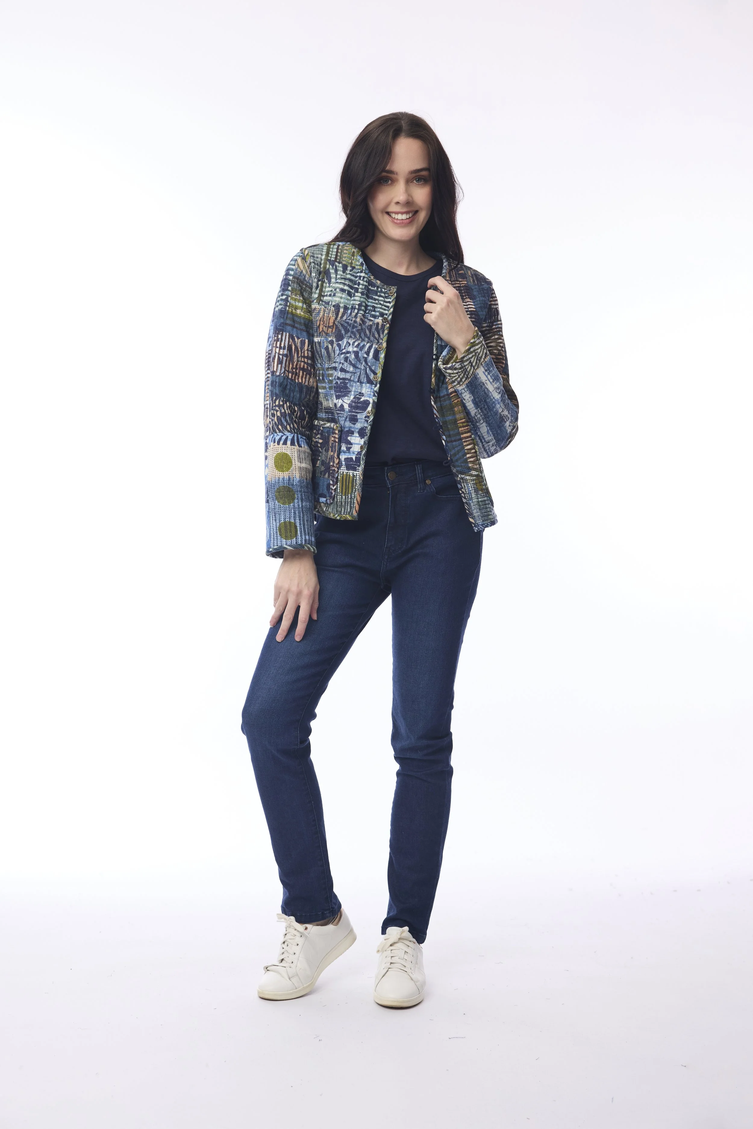 Isfahan 32474 Rev Jacket-2.jpg