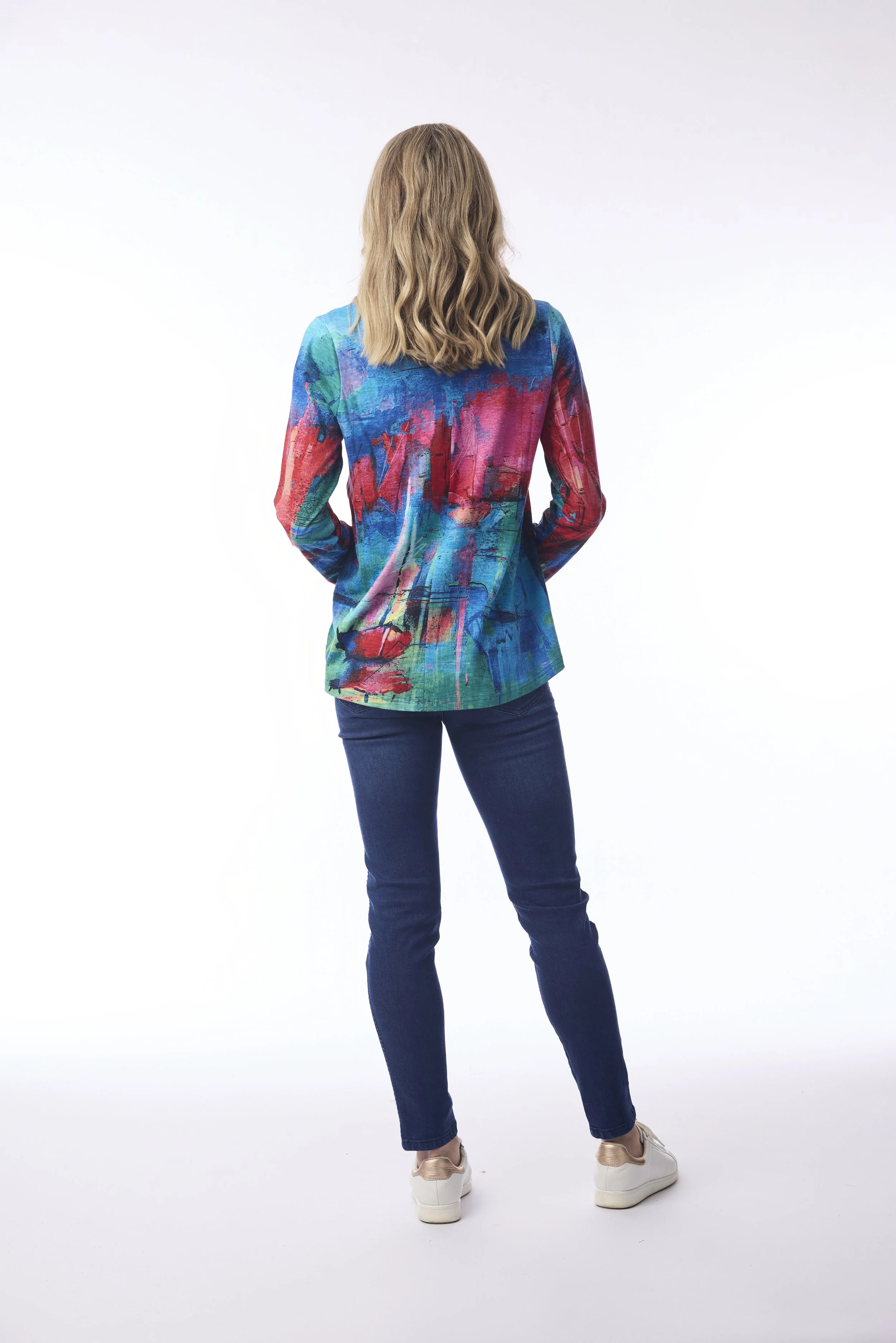 23142 Contemp V Tee Sail Boats BACK.jpg