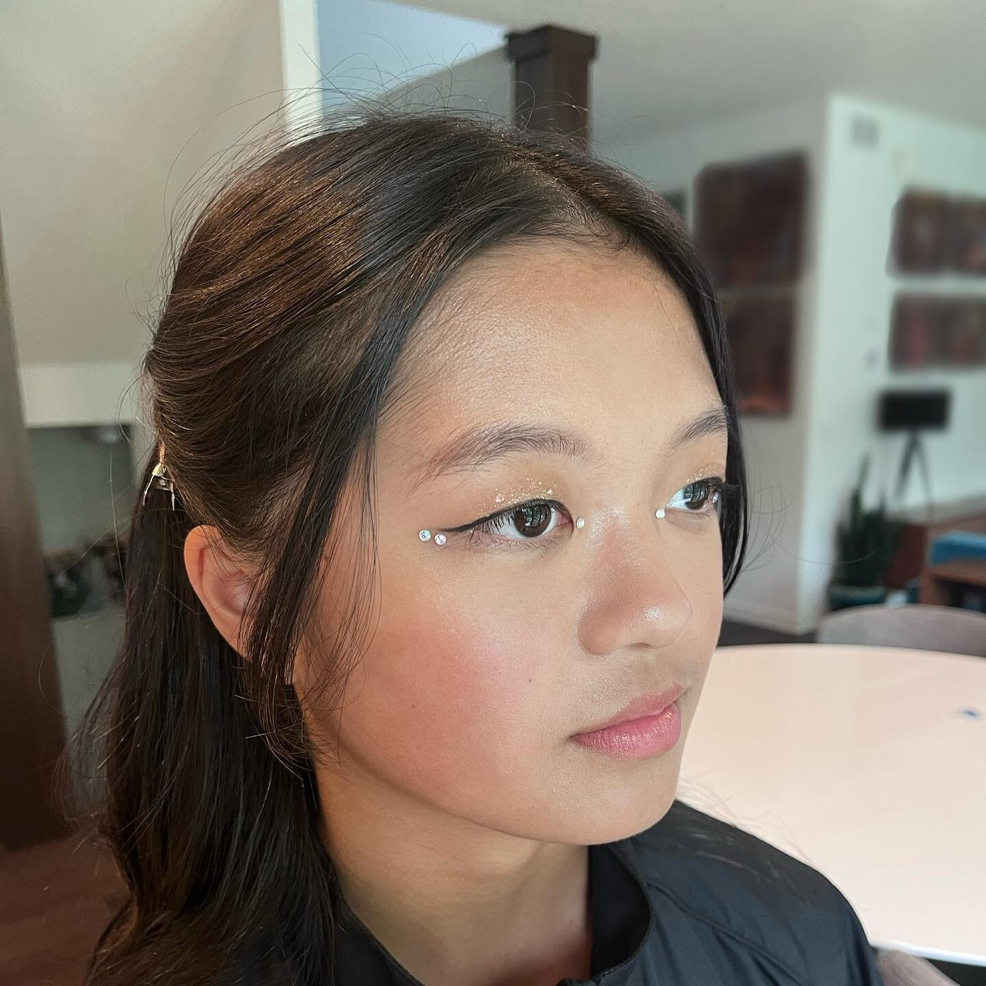 i had the honor of doing my nieces hair and makeup for her formal 🥲🥲
she&rsquo;s so big now, i remember when she was born and was the most peaceful baby in the world. 
also chee did her nails for her formal as well, it was fun being her glam squad 