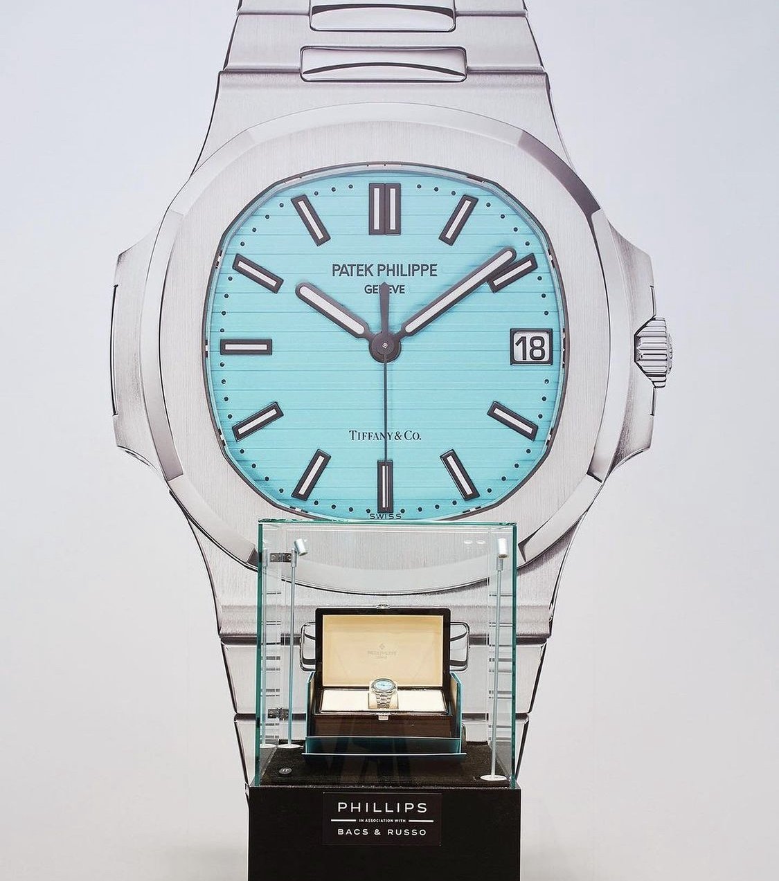 Patek Philippe Tiffany and Co. Nautilus Sells at Record Breaking Auction  Price — Wrist Enthusiast