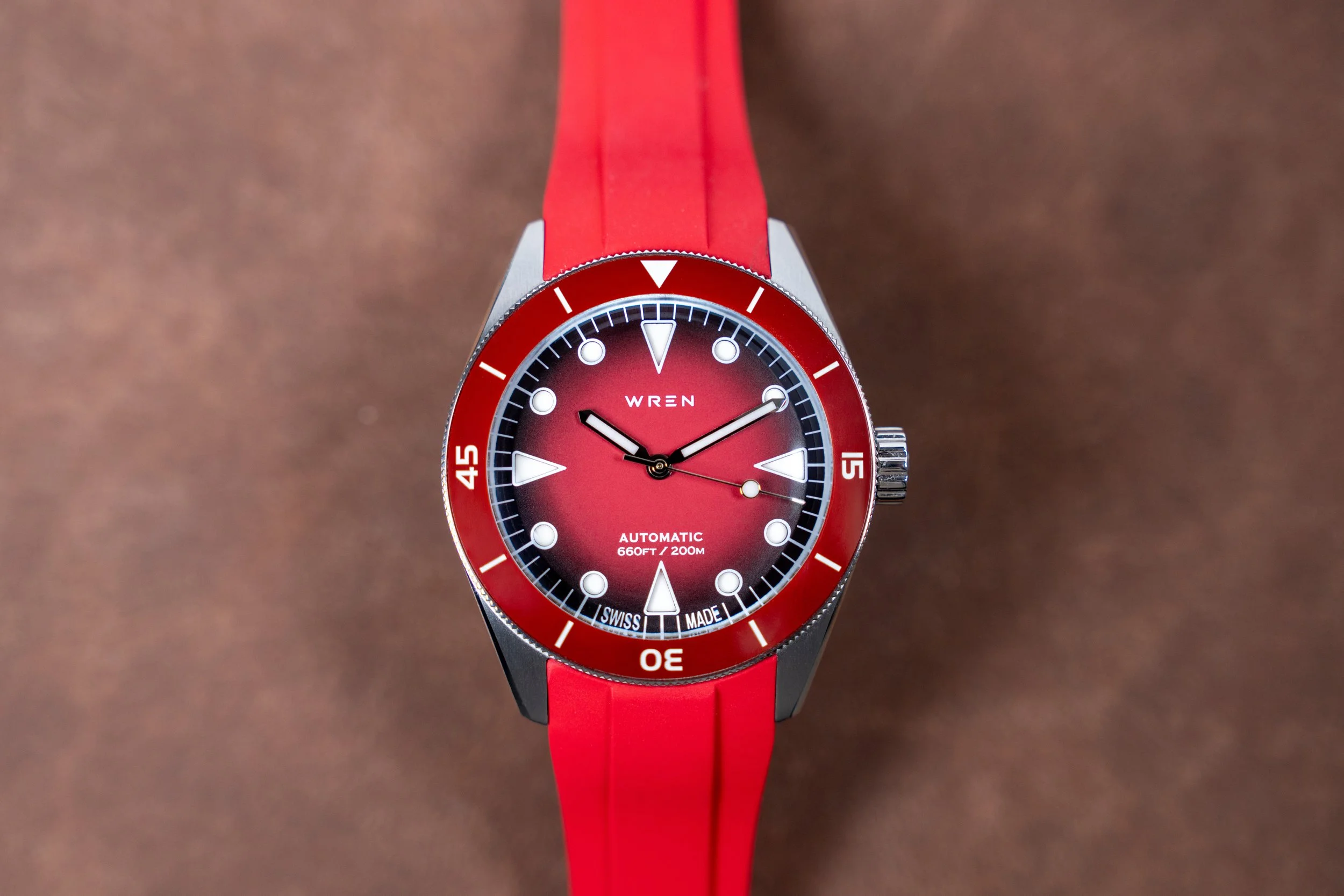 Wren Diver 38 Crimson 13.jpg