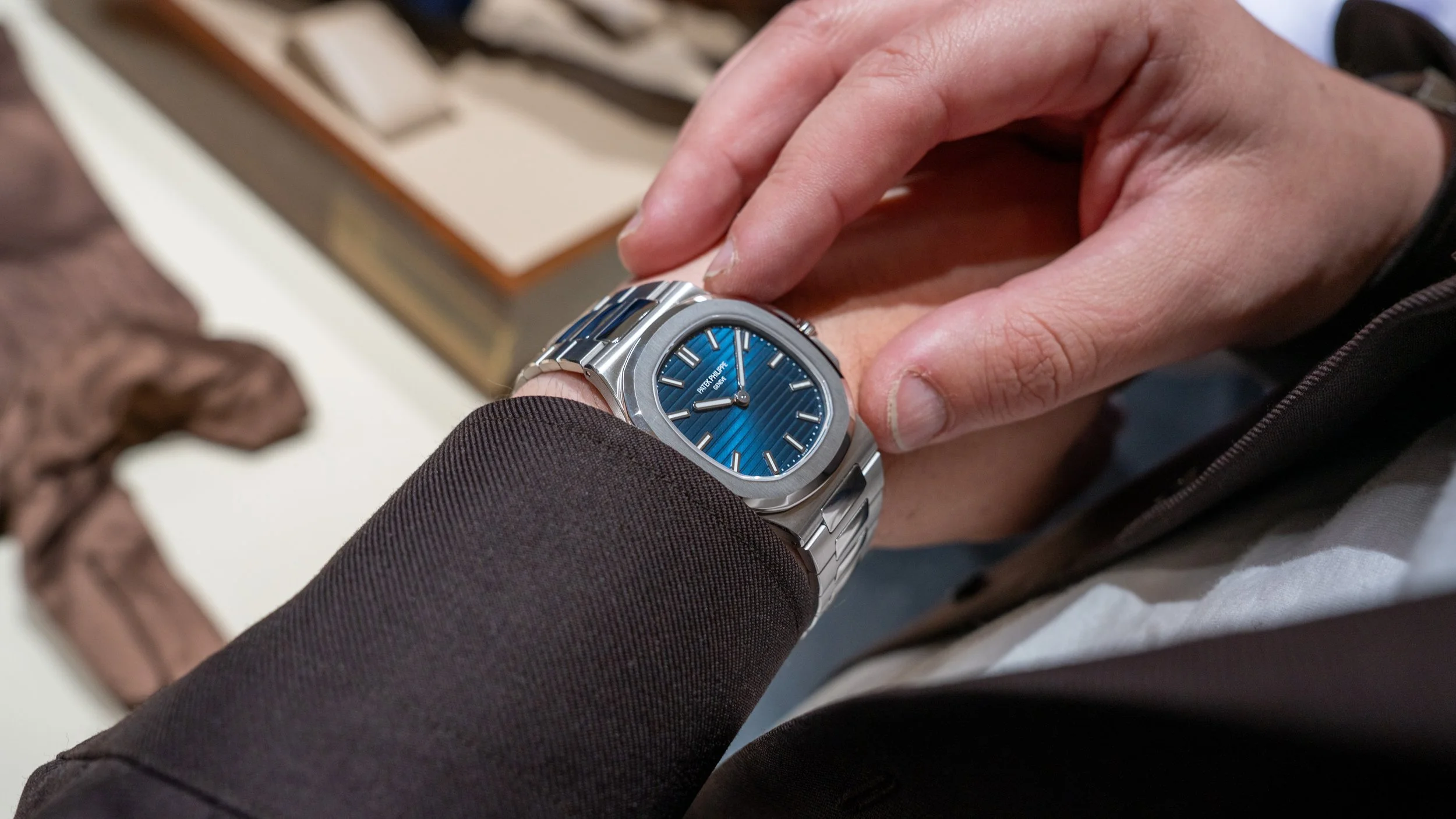 Patek Nautilus 16x9 ###