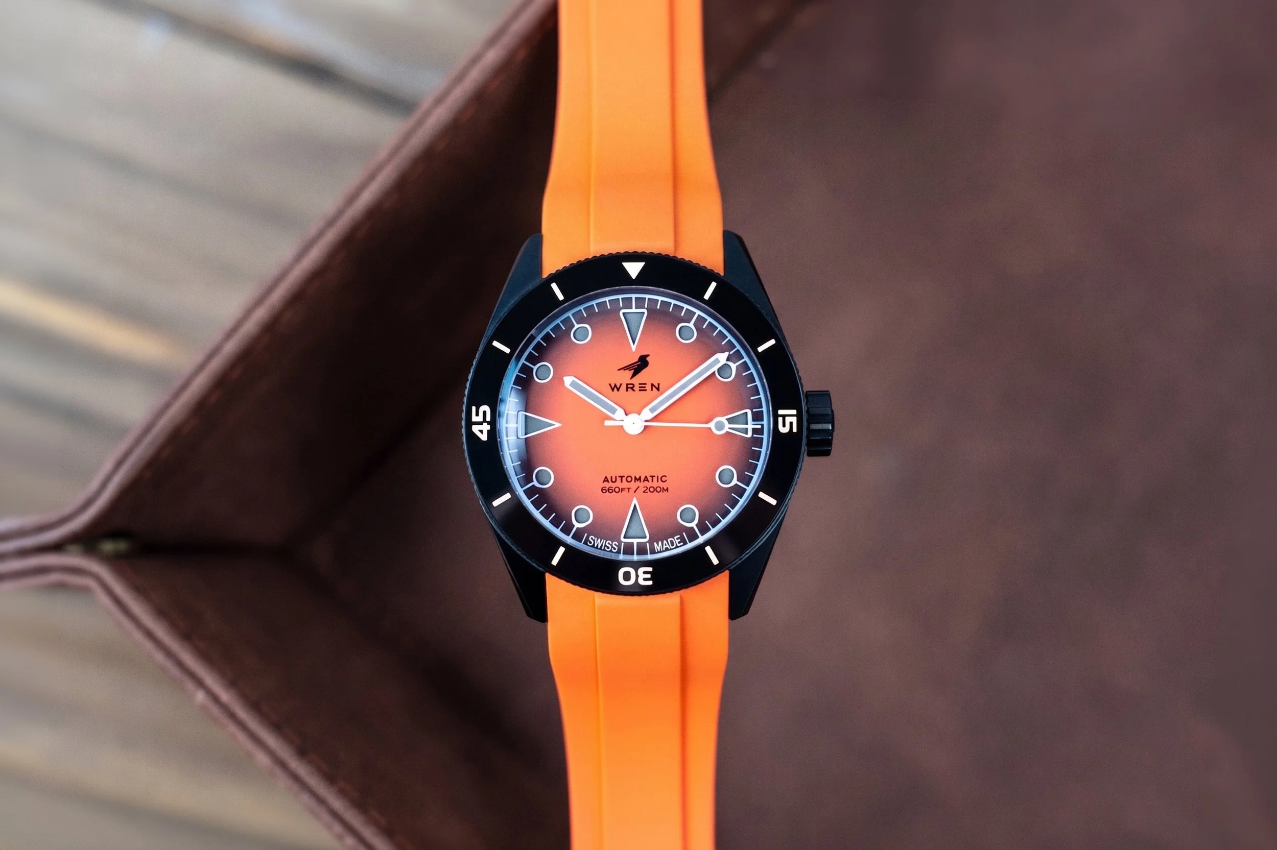 Wren Diver One Obsidian 4.jpg