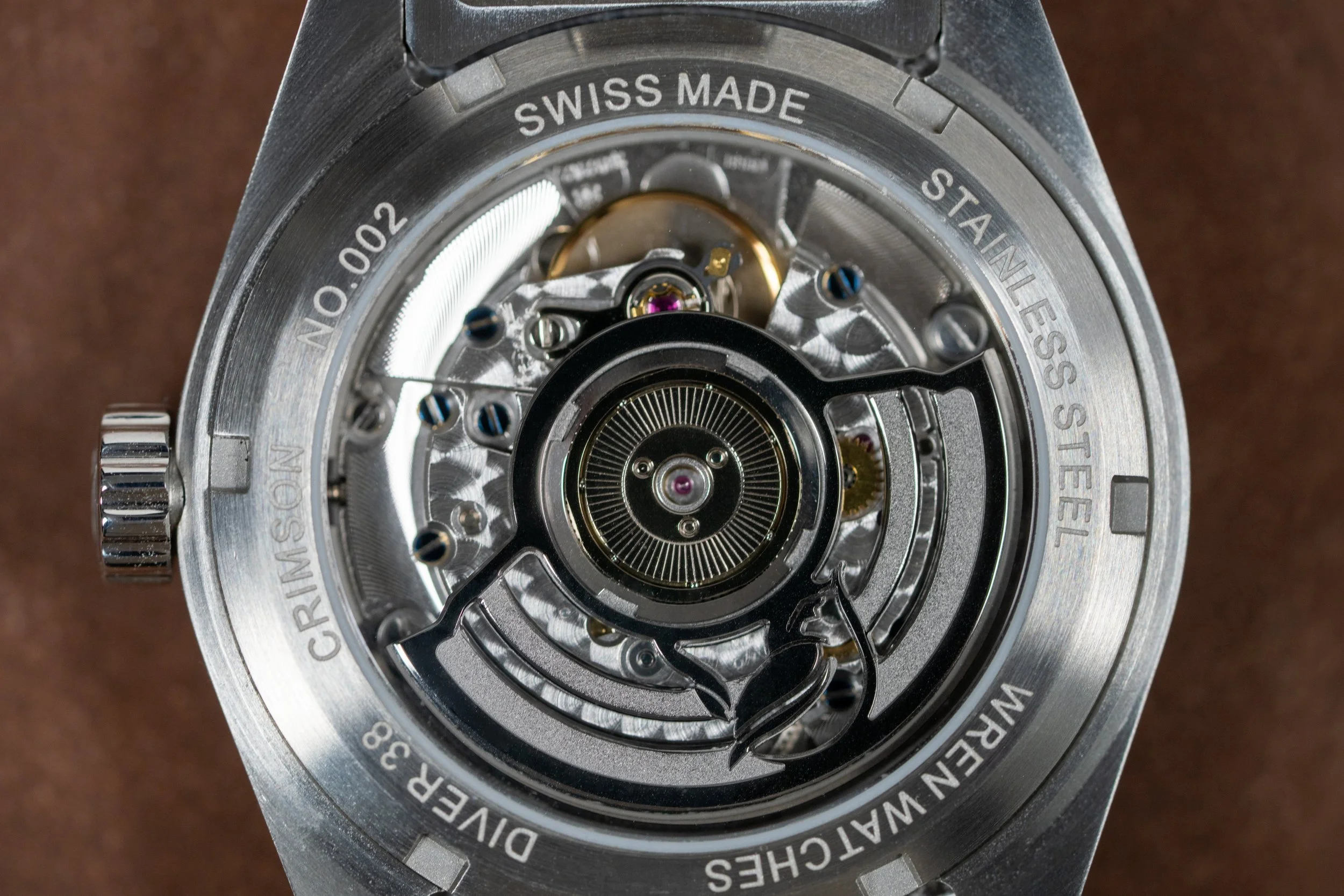 Wren Diver 38 Crimson 8.jpg