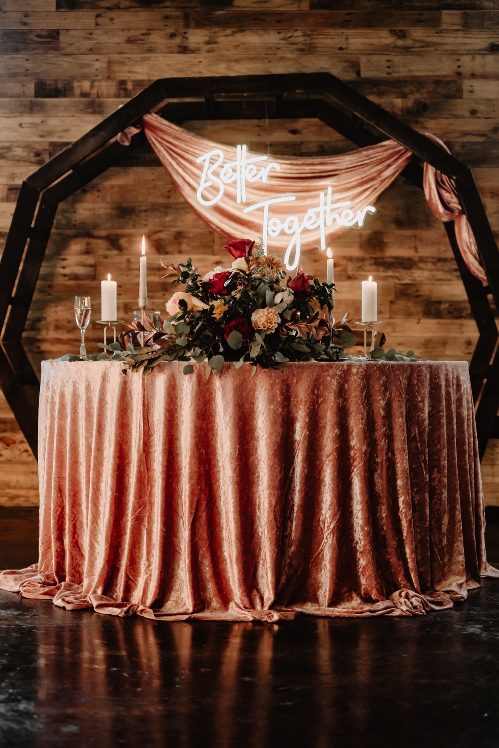 25Romantic-Purple-Red-and-Gold-Fall-Wedding-scaled.jpeg
