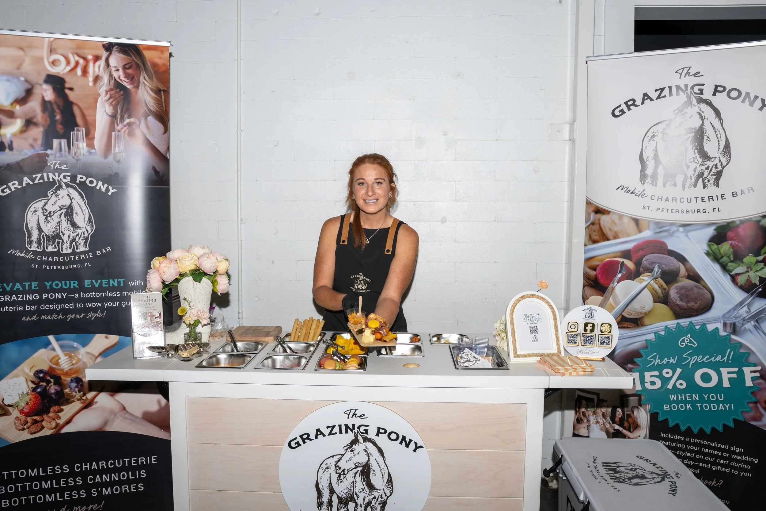 Roaming Caviar, Cannolis &amp; More: The Wedding Food Trend We’re Loving for 2027