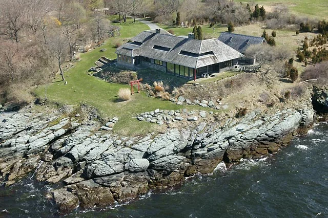 Passage_Rocks_aerial_view.jpg