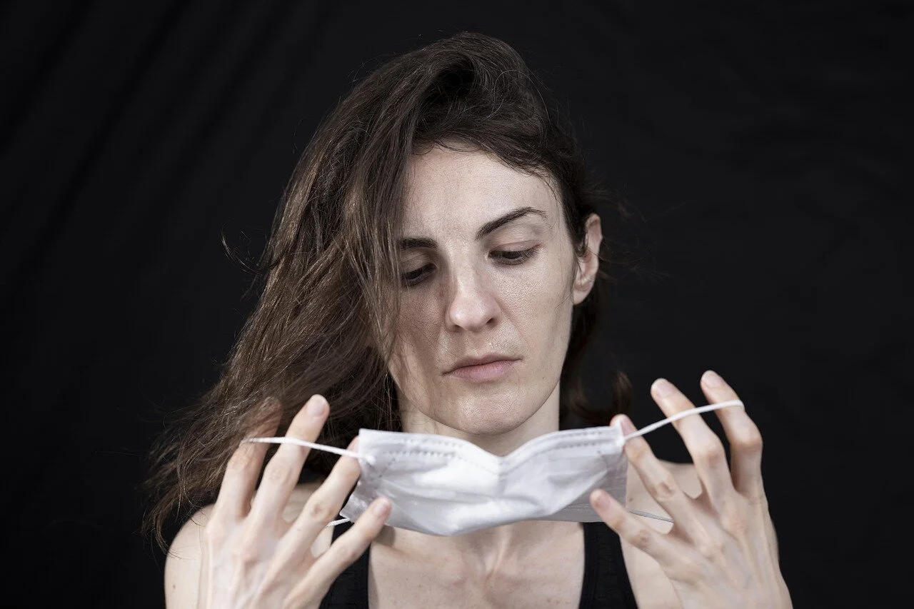 Frontline medical staff being provided unsafe PPE - Avery