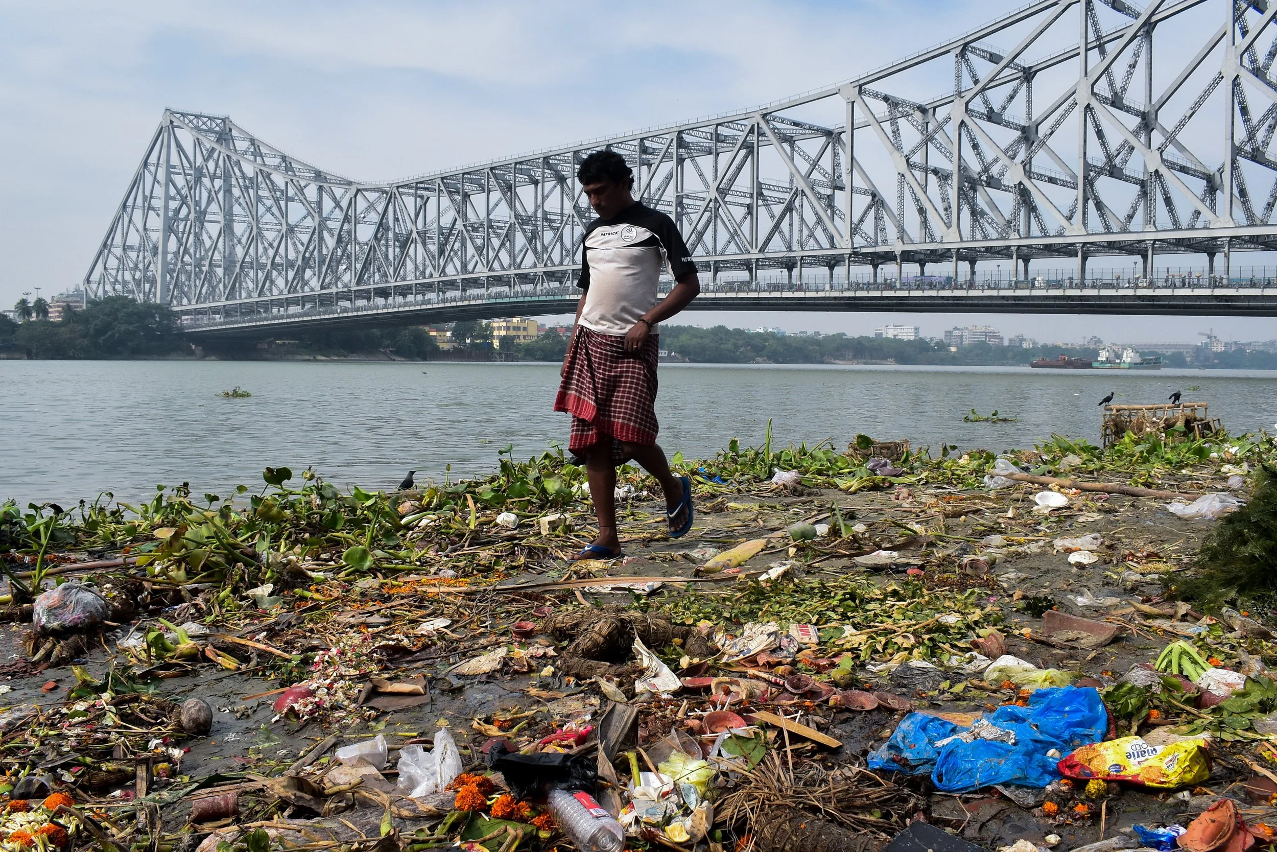 Most of the world’s ocean plastics from 10 rivers