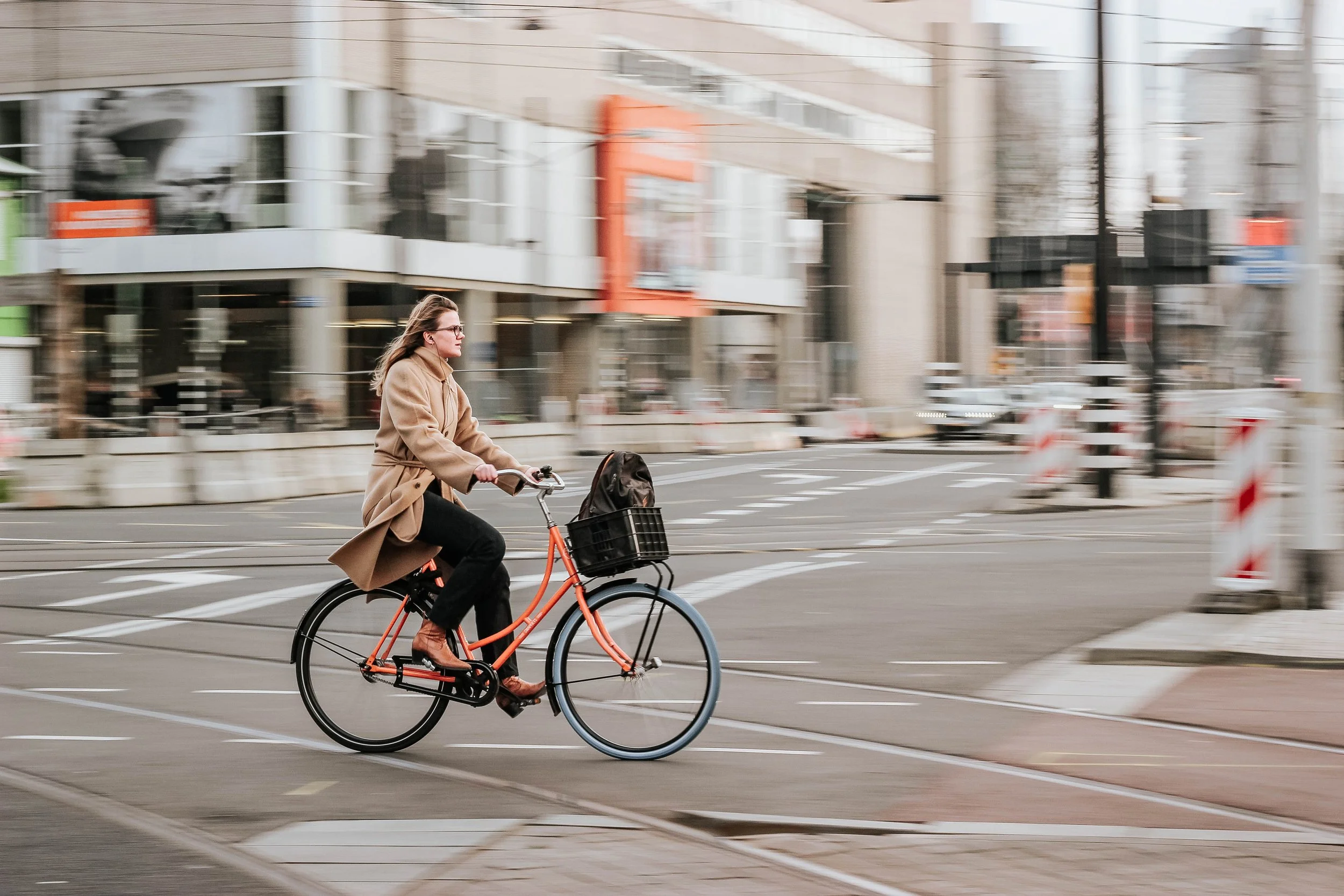 Biking to work healthier, less pollution, cheaper