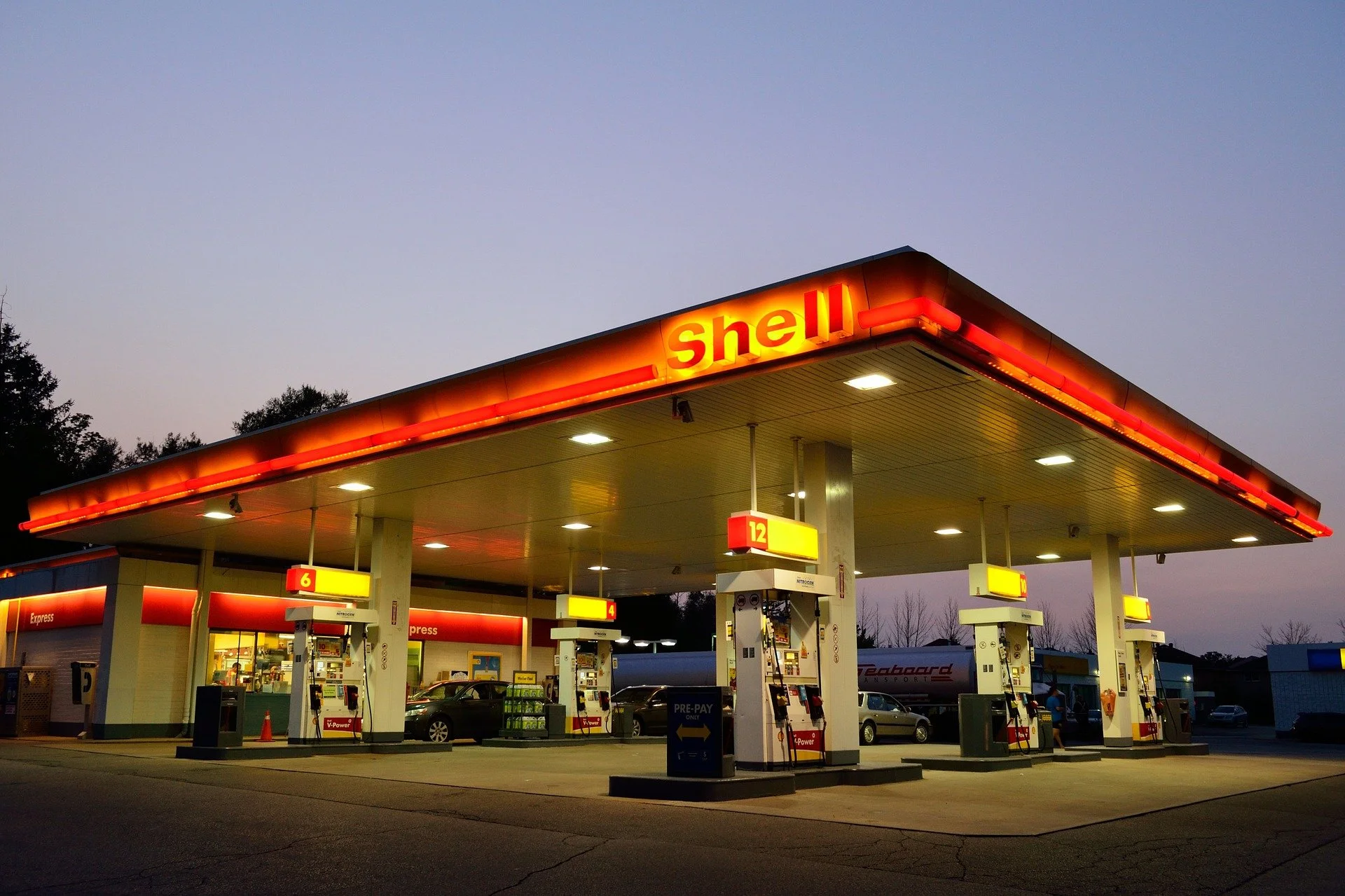 Ampol on verge of buying Z petrol stations