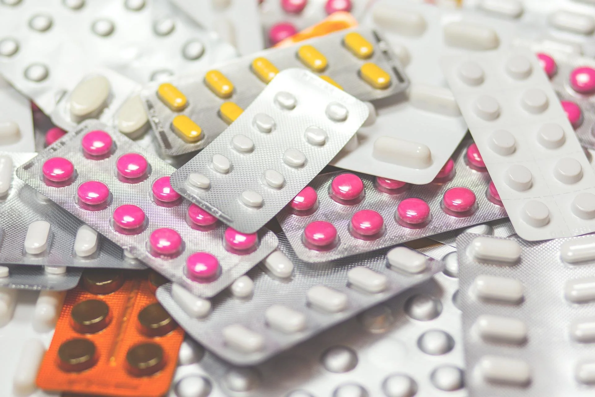 Combining certain meds with ibuprofen can permanently injure kidneys