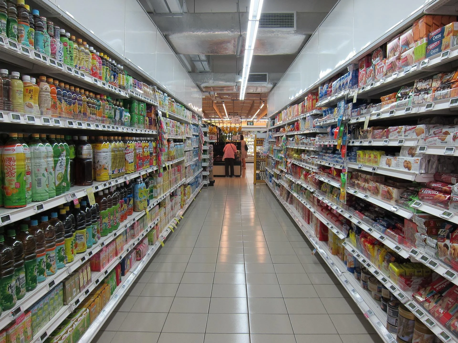 NZ food prices increase 7.4 percent annually 