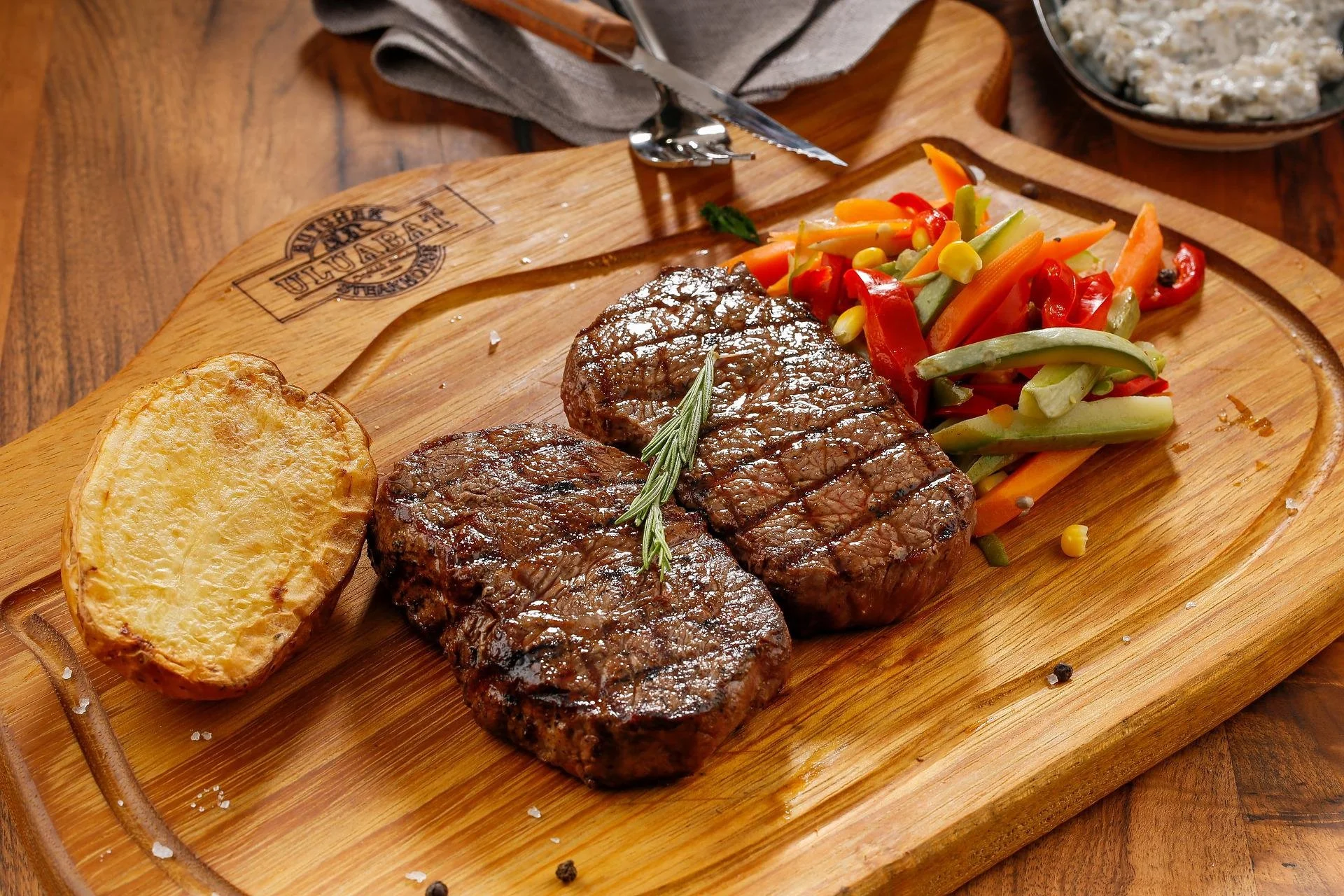 Study finds red meat increases risk of heart disease