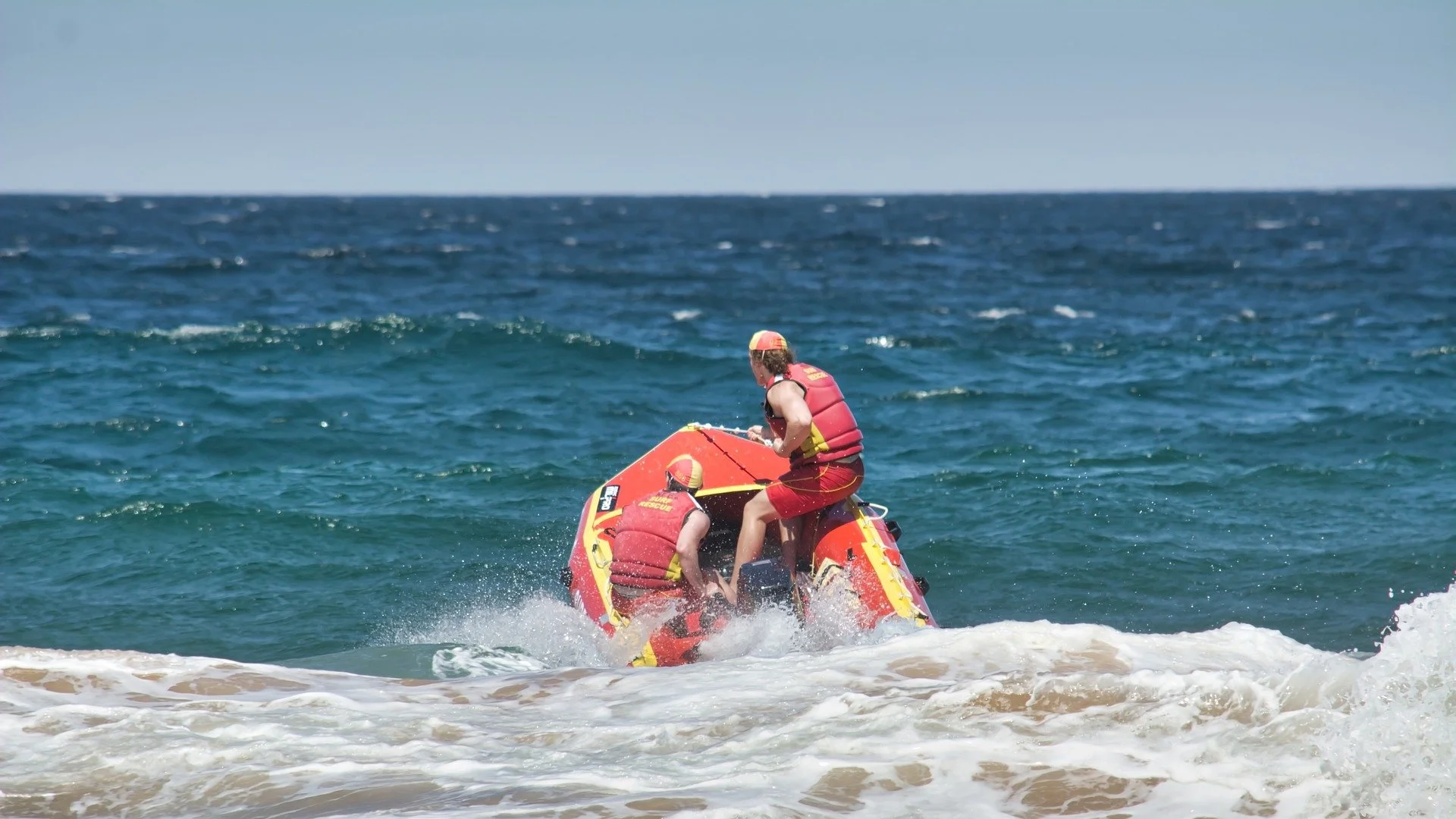Surf lifeguards’ tireless efforts keep Aotearoa’s beaches safe