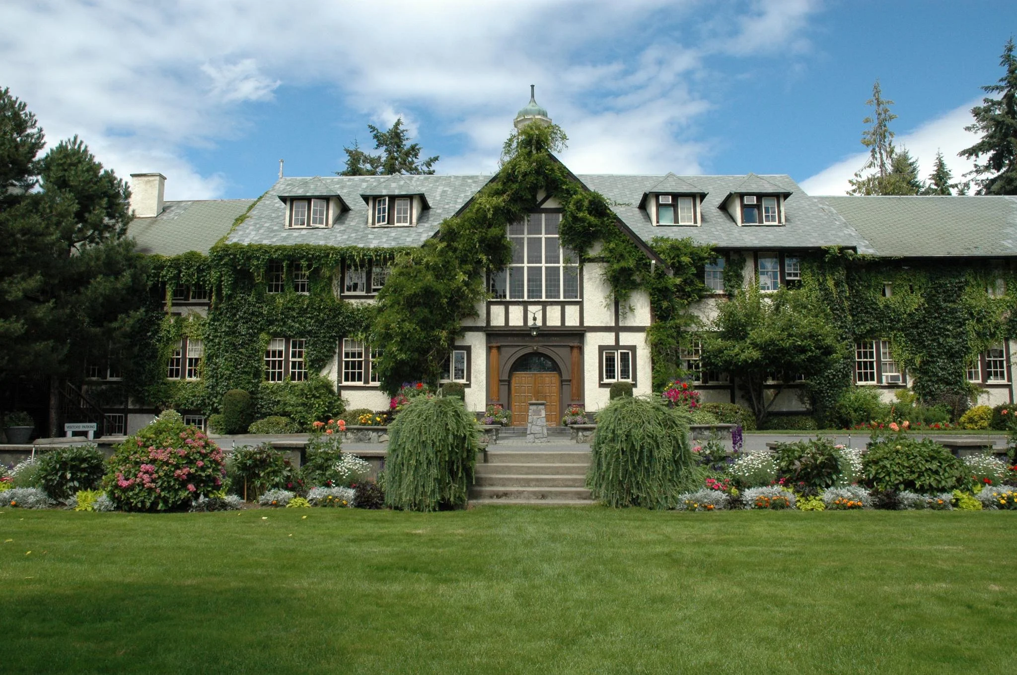 Shawnigan Lake School - Main Building