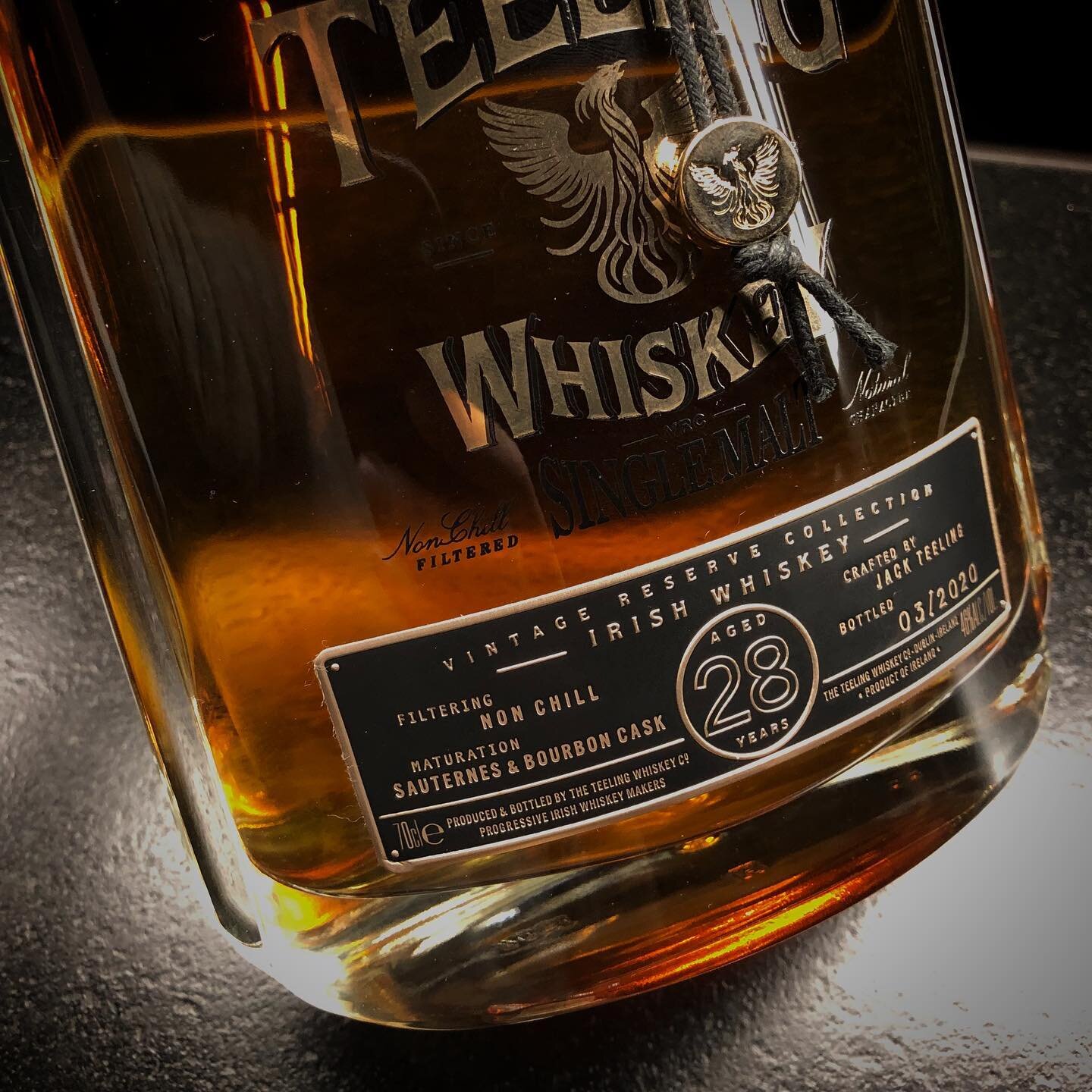 Teeling 28 Years old 👌🏼👌🏼👌🏼
.
.
#whiskey #irishwhiskey #irishsinglemalt #teeling #teelingvintagereserve #teelingwhiskey #teelingdistillery #whiskeylover #whiskeycollection #whiskeycollector