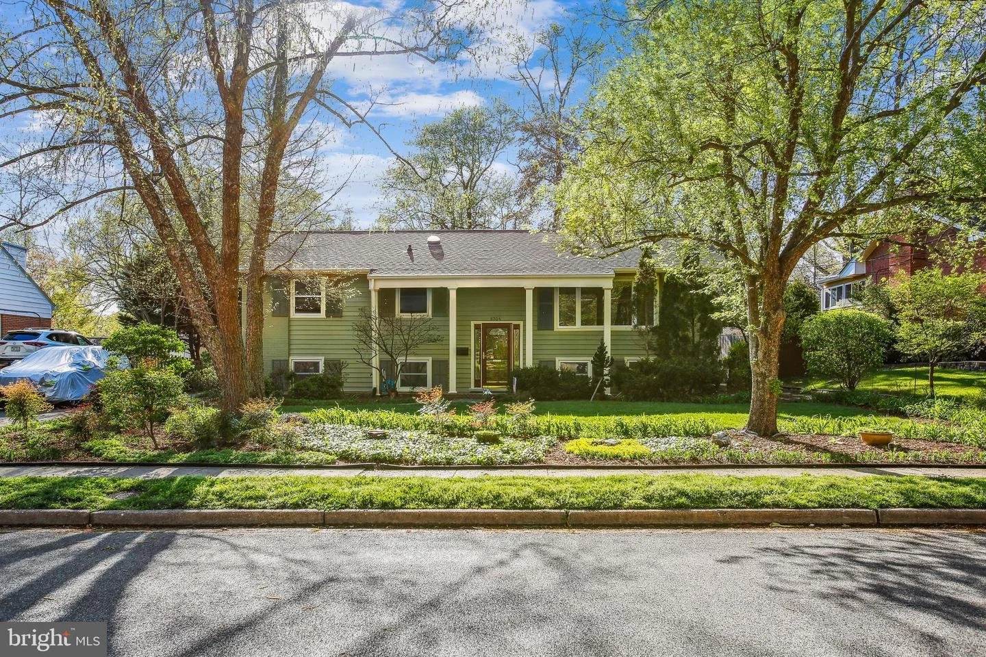 8704 Bradgate Road | $899,985