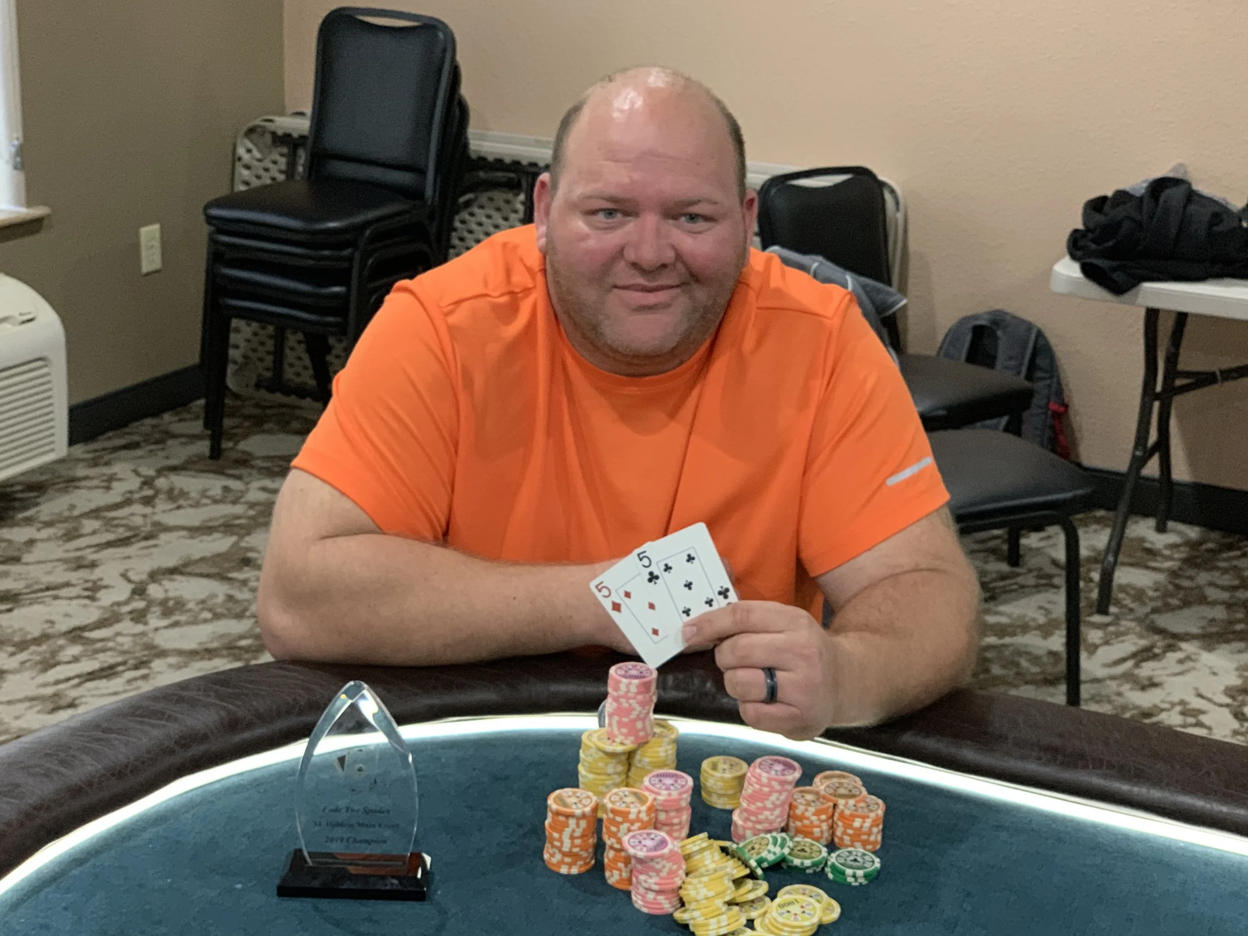 Jason Jones wins the title