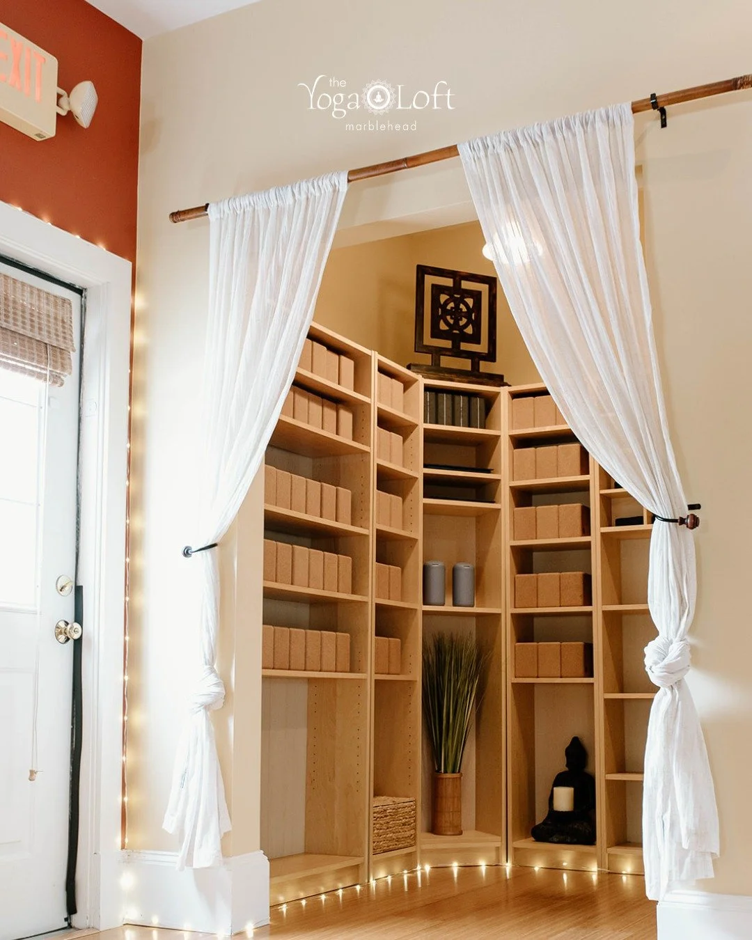 The rest of the week is looking magical here at the studio 🤍

Thursday:
6:15 AM - Express Flow with Katie
8:15 AM - Vinyasa with Kristan
5:30 PM - Vinyasa with Daphne

Friday:
8:15 AM - Pilates Yoga Flow with Jen D.
4:30 PM - Vinyasa with Jennifer

