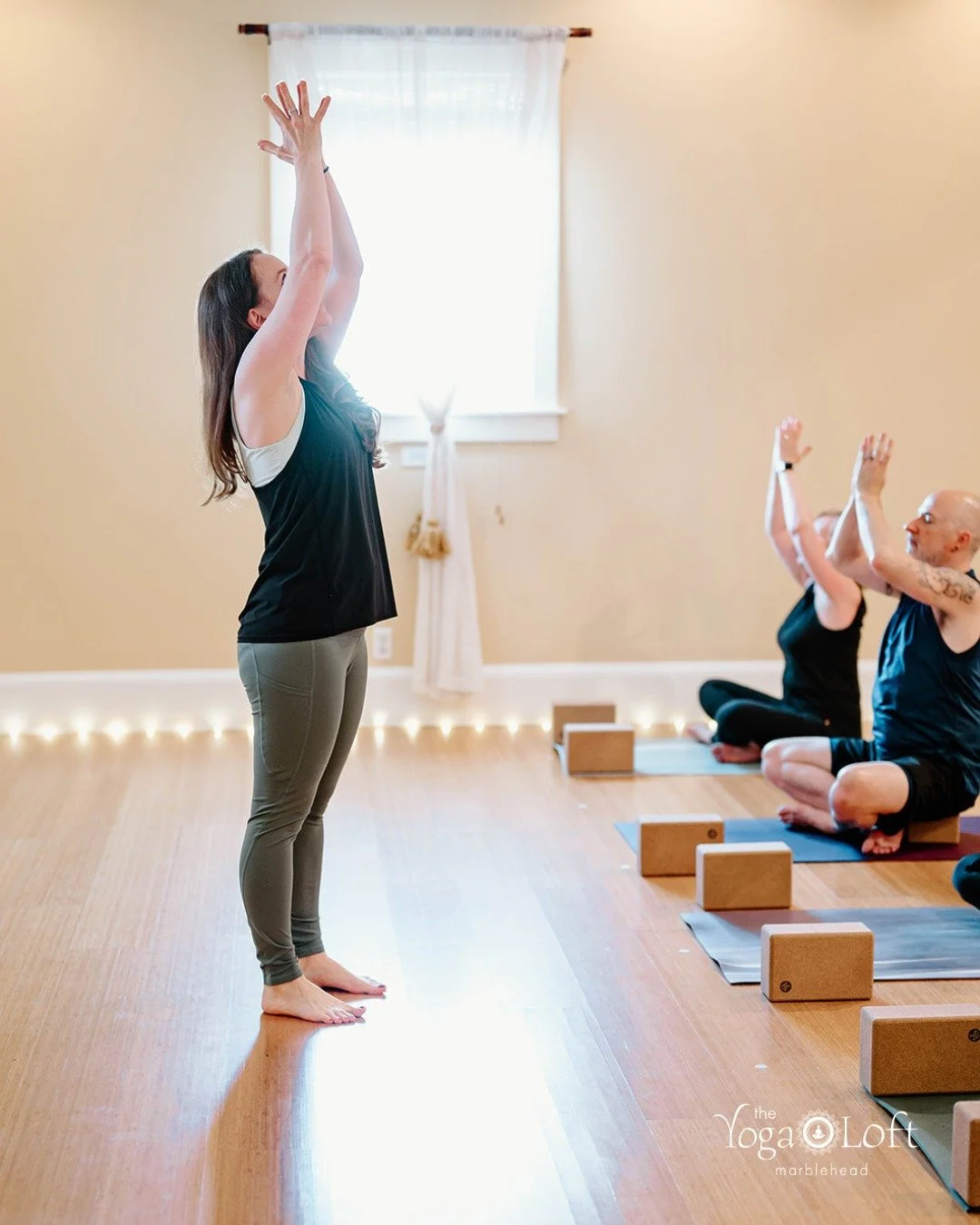 Close out your week with us✨

Thursday
6:15 AM - Express Flow with Katie
8:15 AM - Vinyasa with Kristan
5:30 PM - Vinyasa with Jen D.

Friday
8:15 AM - Pilates Yoga Flow with Jen D.
9:45 AM - *NEW!* Heated Power with Melissa
4:30 PM - Vinyasa with Je