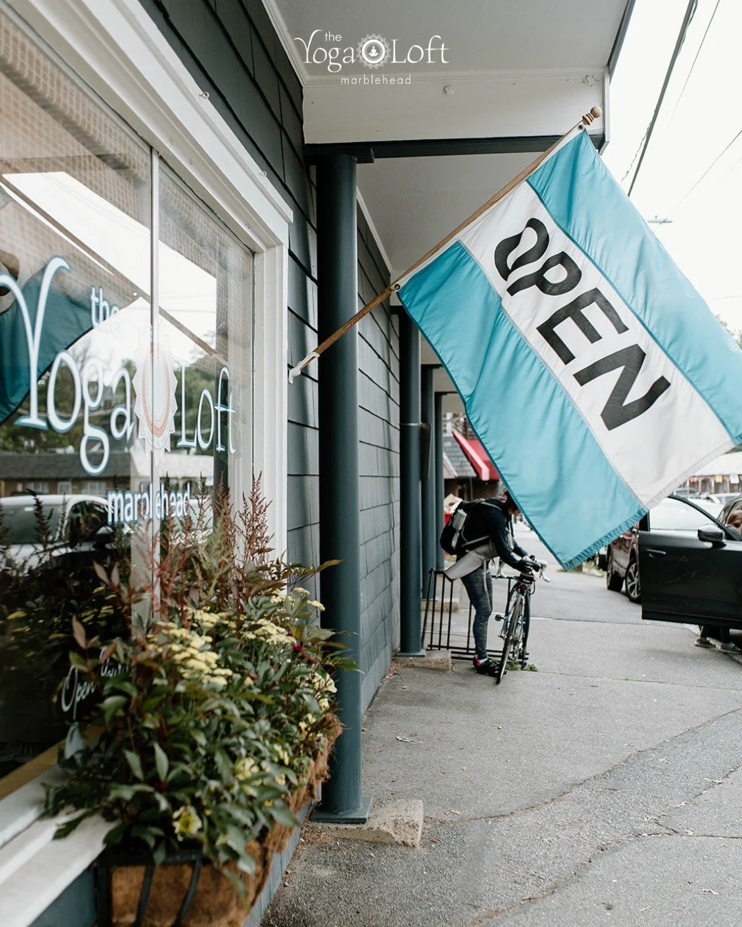 The weekly lineup 🌀

Monday
8:15 AM - Vinyasa with Larisa
9:45 AM - Flow &amp; Restore with Cindy
6:00 PM - Vinyasa with Jennifer
7:15 PM - Yin with Rachael

Tuesday
6:15 AM - Express Flow with Katie
8:15 AM - Vinyasa with Kristan
5:30 PM - Vinyasa 