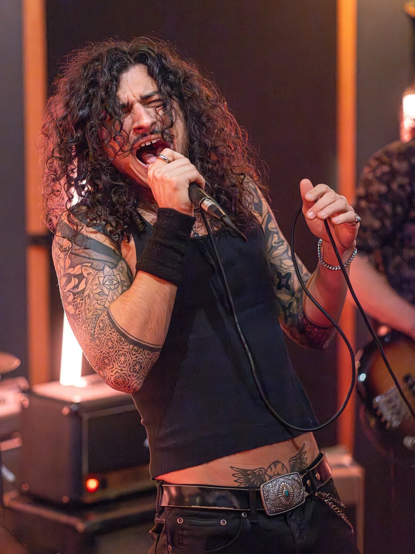 NEXT WEEKEND ⚡️
Cumberland, we&rsquo;re coming back loud. 

April 18 &mdash; Waverley Hotel
With our friends @chasethebearmusic 

Let&rsquo;s pack it out. Who&rsquo;s in?
Tickets in bio 🤘
&bull;
&bull;
&bull;
📸 @tompaille @waverleyhotelandpub @cvil