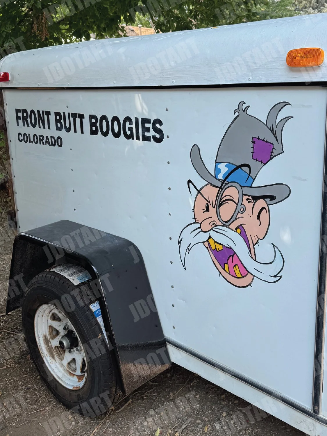 Lowe Life Trailer_02