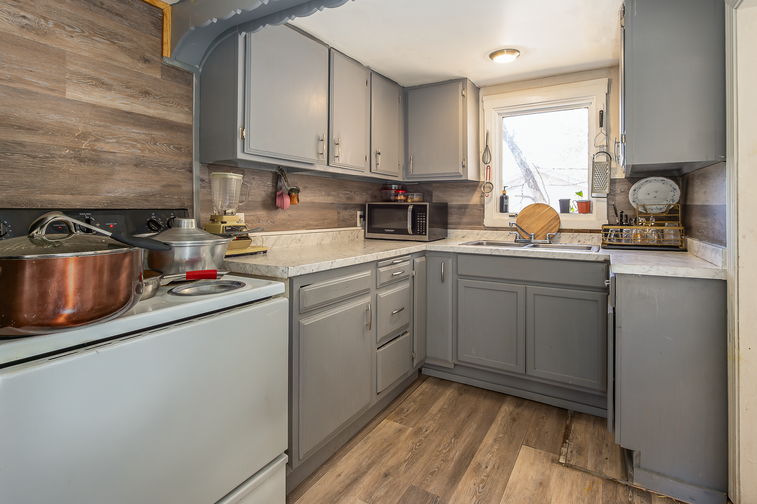 11 - Unit 1 Kitchen (1).png