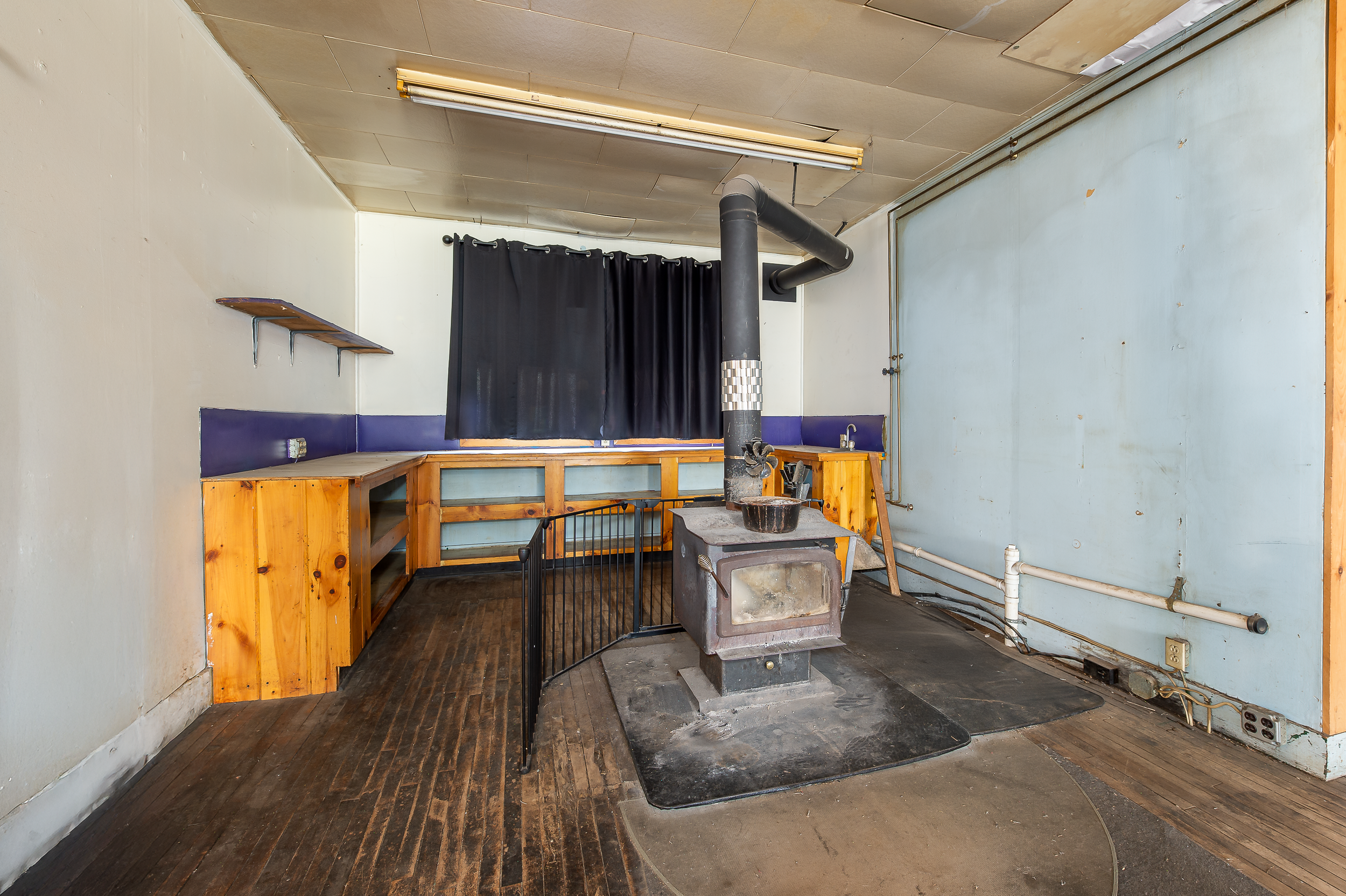 16 - 1st Floor Stove.png