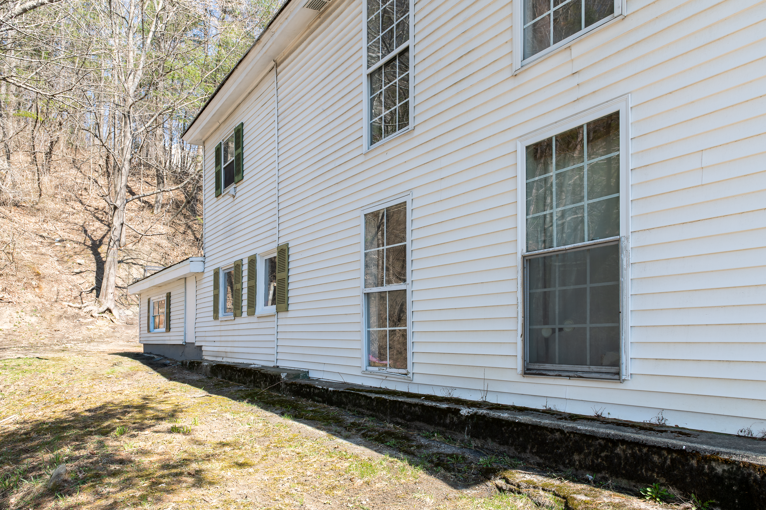 7 - Exterior 6.png