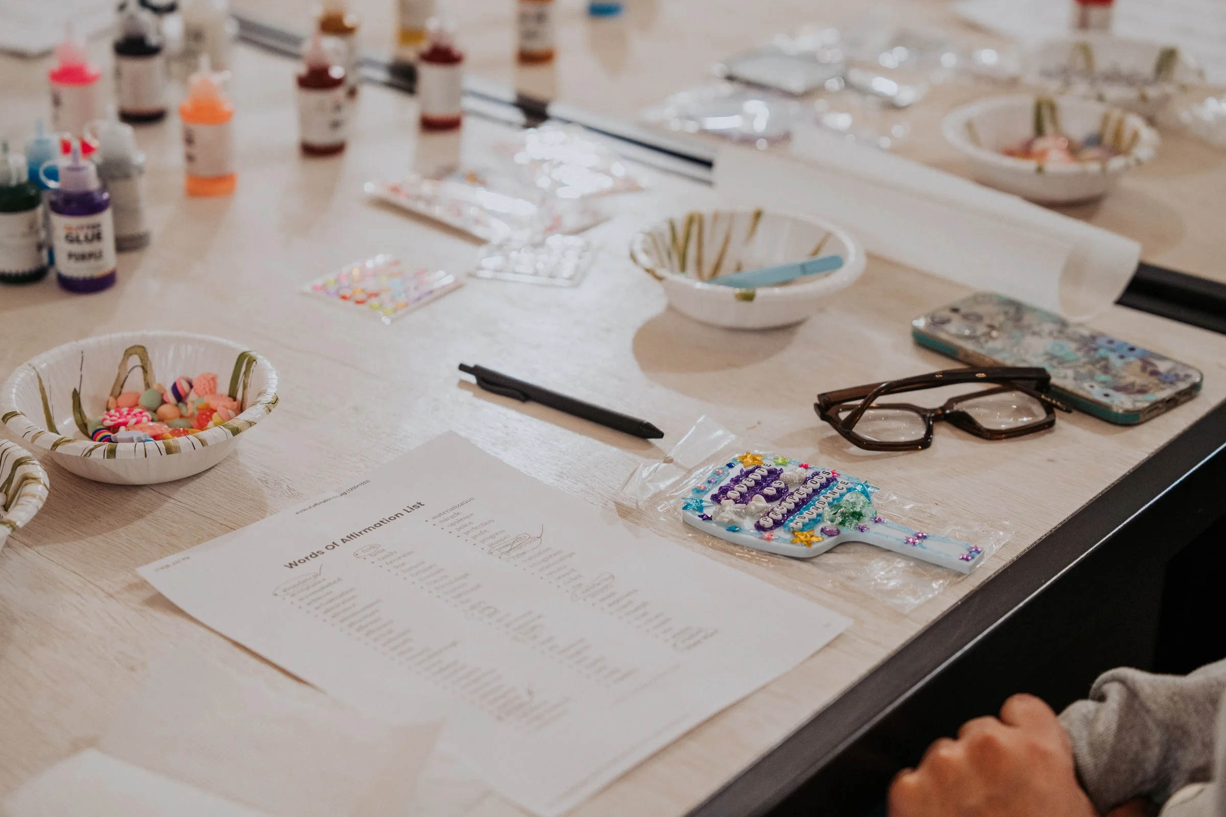 Art Therapy: Affirmation Mirror