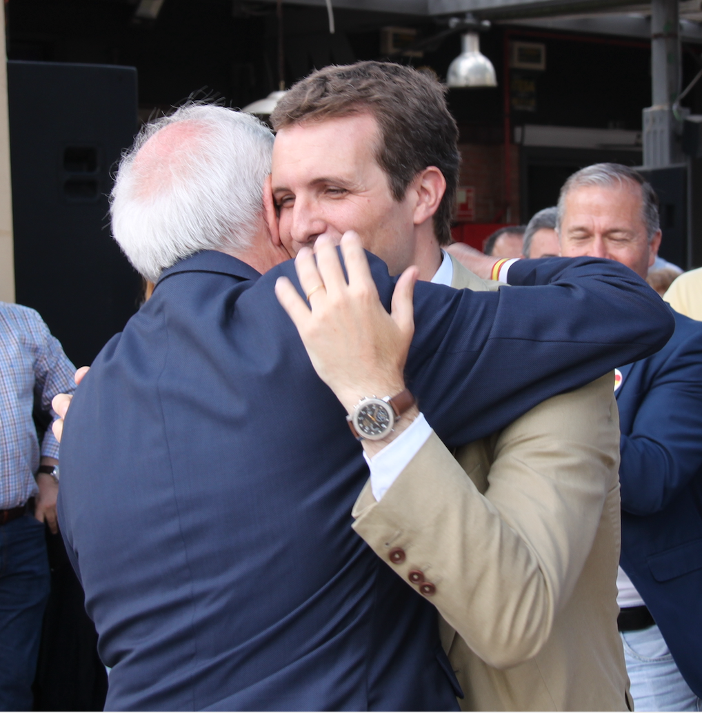 Abrazo.png