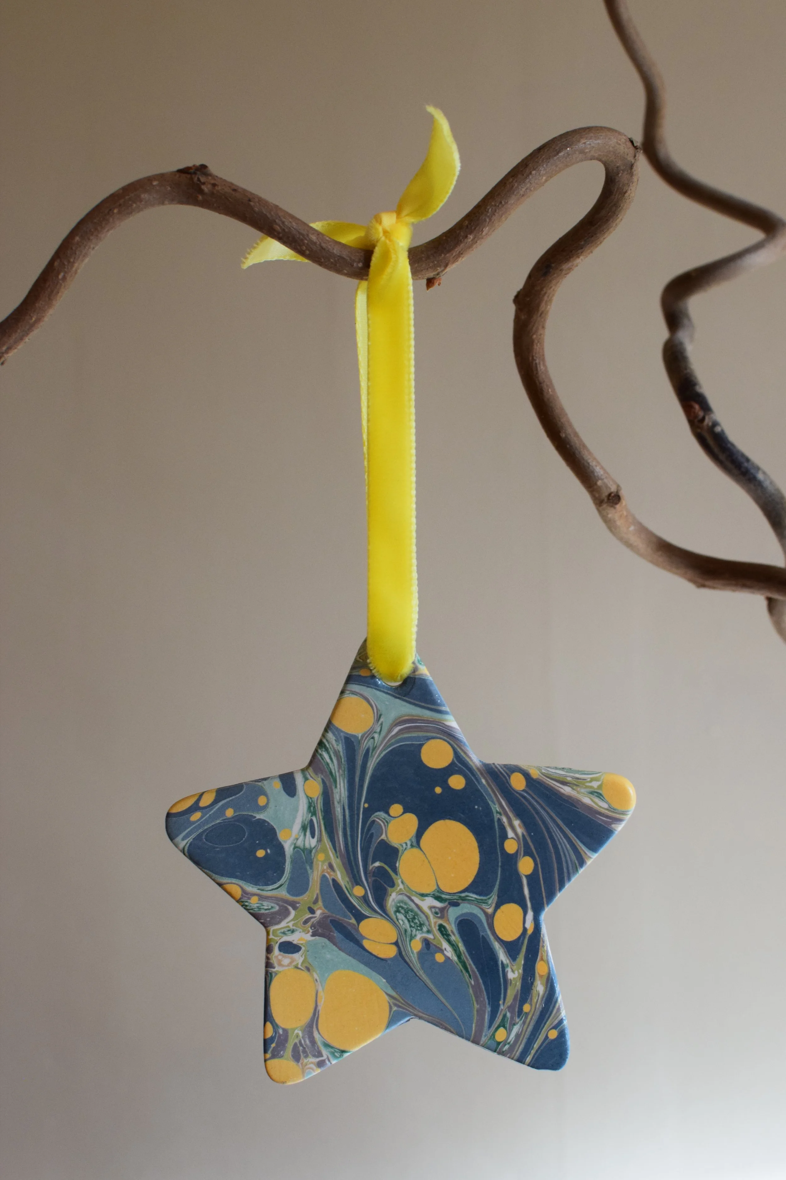 Marbled Ceramic Star Decoration #4